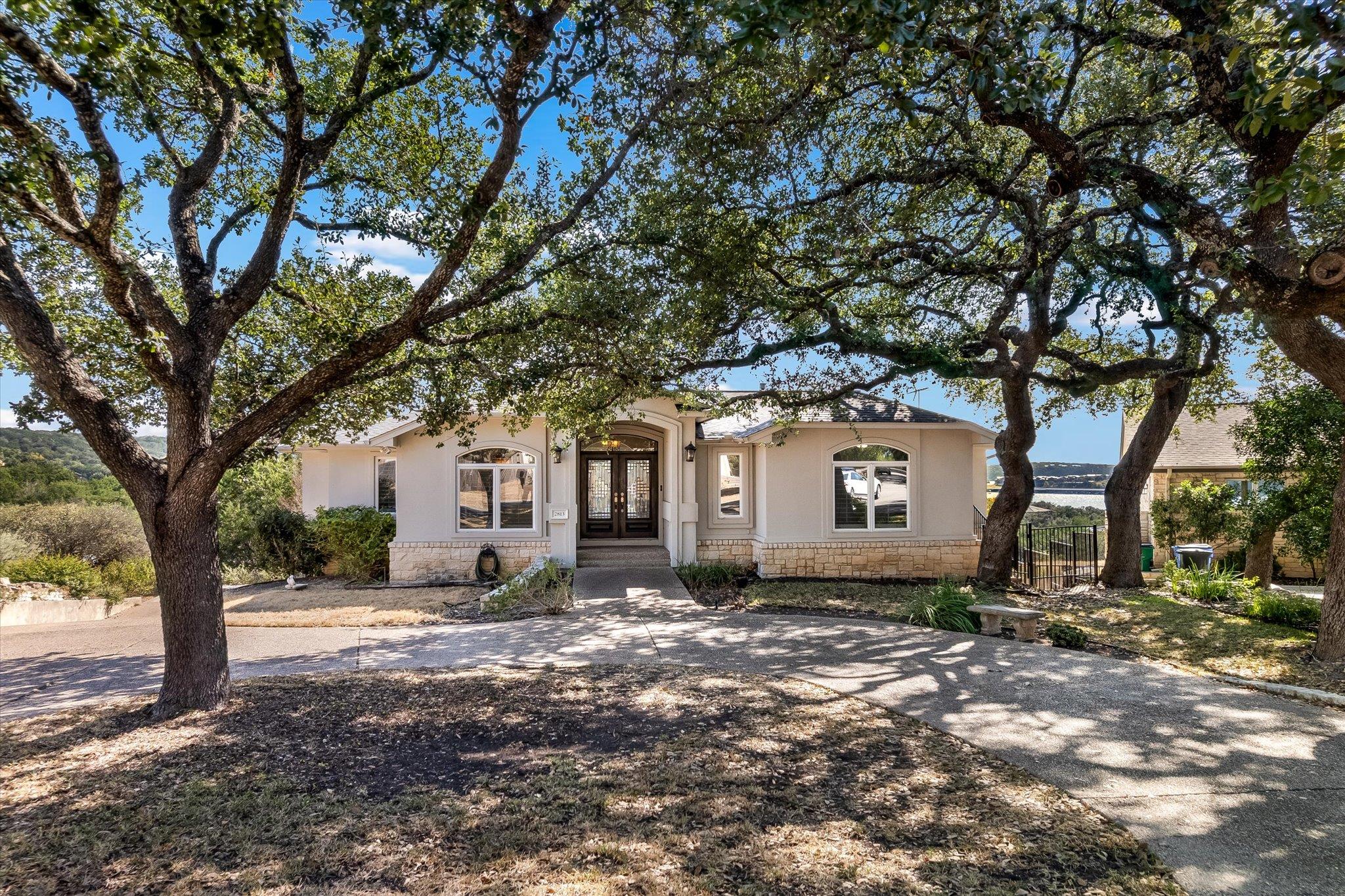 2813 Declaration Cir, Lago Vista, TX 78645