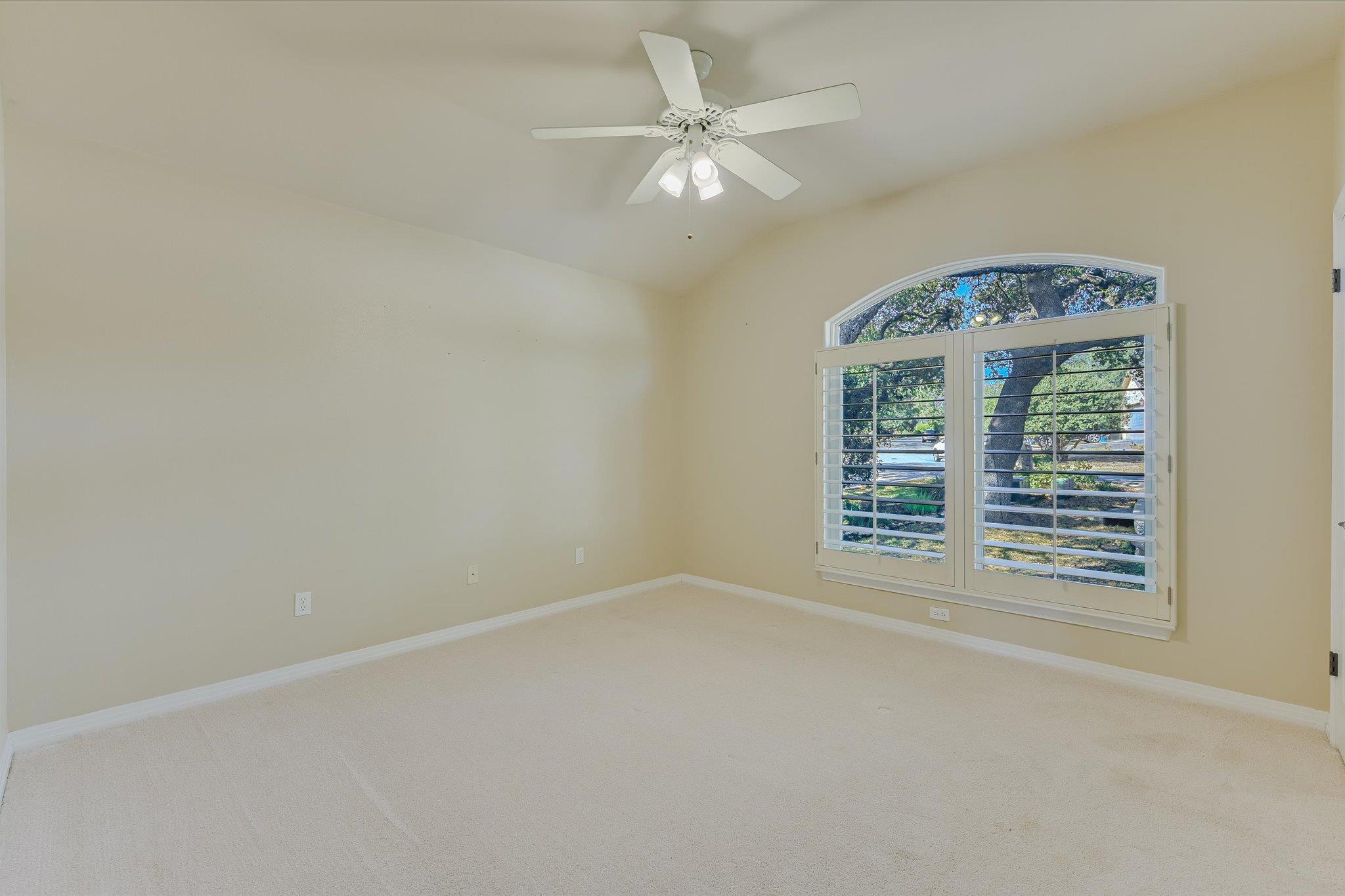 2813 Declaration Cir, Lago Vista, TX 78645