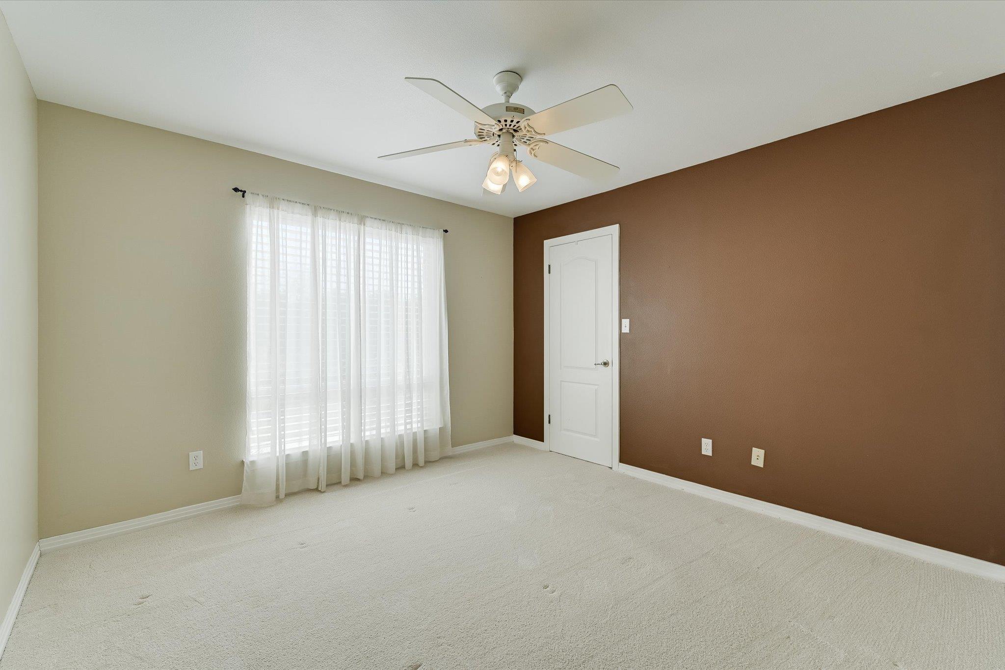 2813 Declaration Cir, Lago Vista, TX 78645