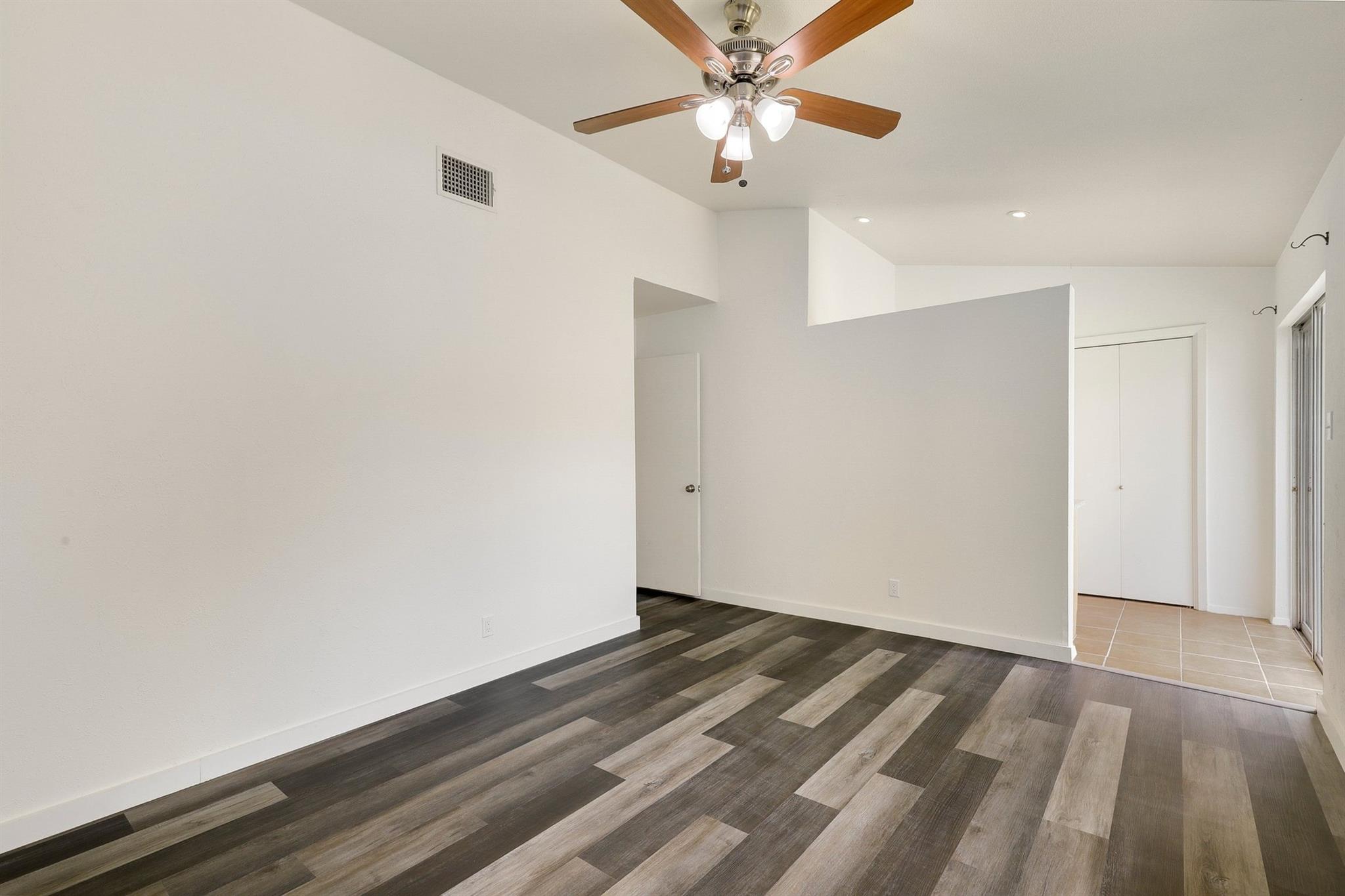 1008 Ridgeline Dr, Round Rock, TX 78664