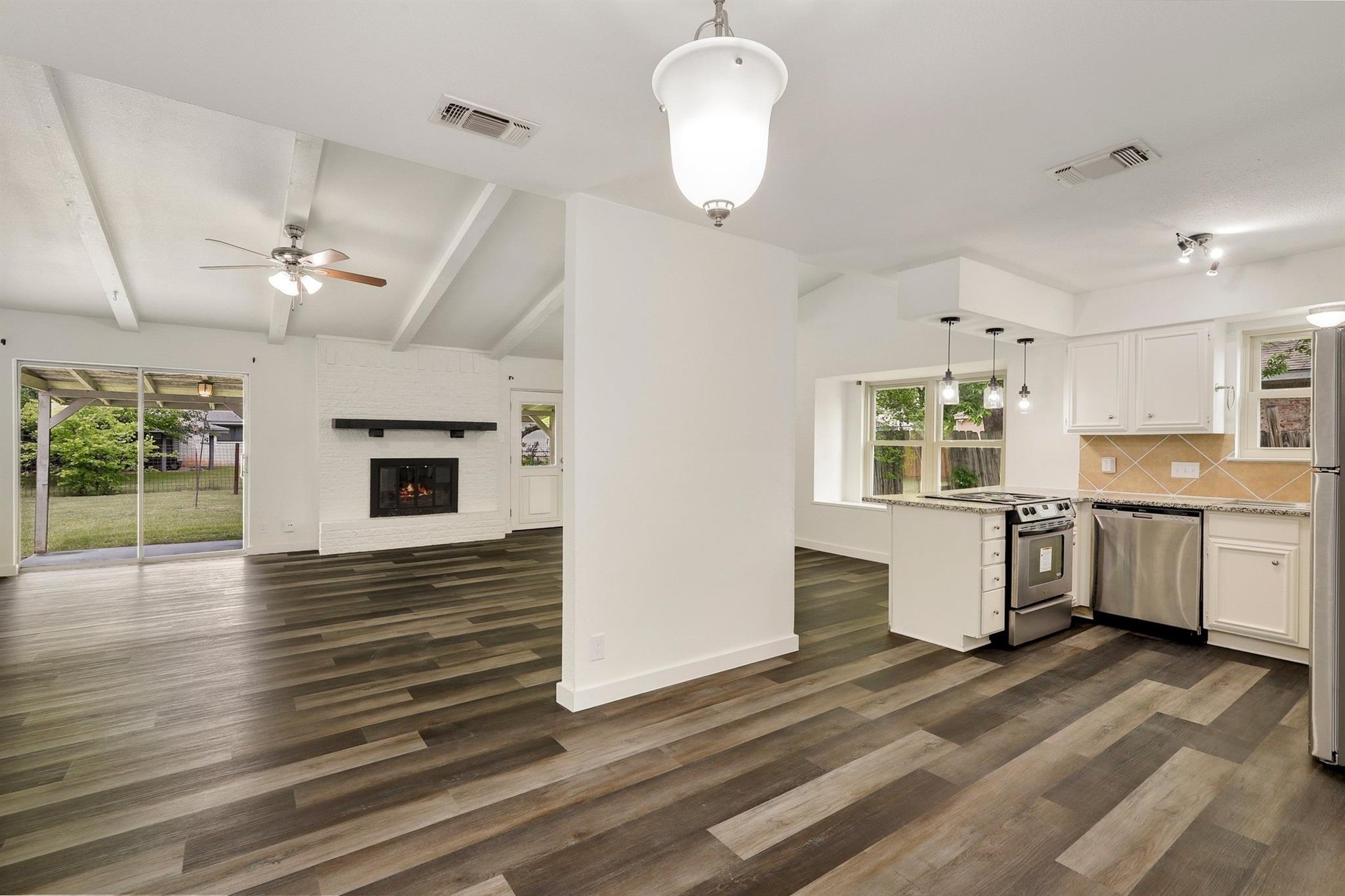 1008 Ridgeline Dr, Round Rock, TX 78664