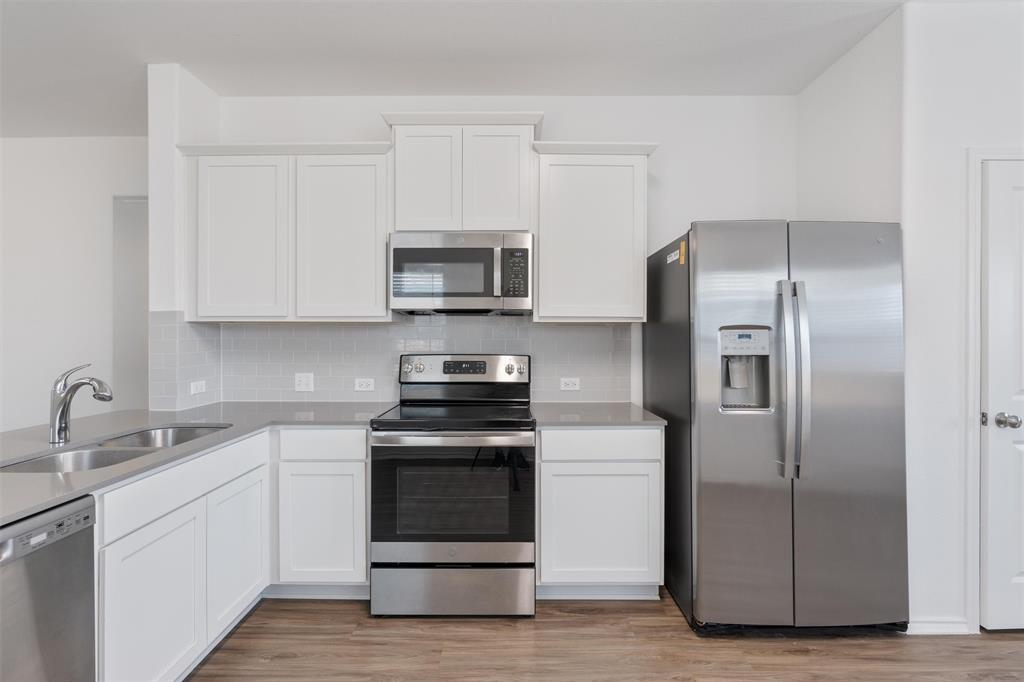 108 Joe Kidd Ln, Jarrell, TX 76537