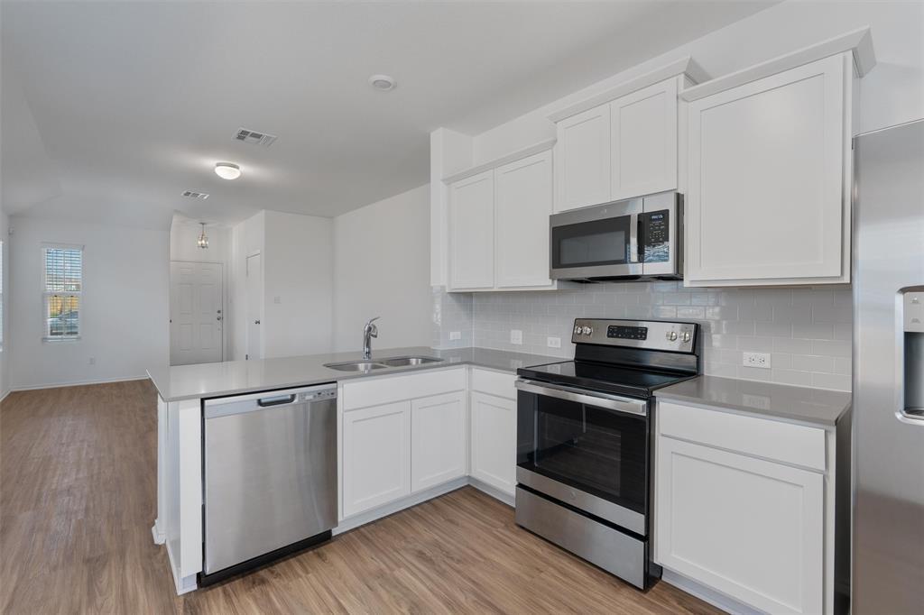 108 Joe Kidd Ln, Jarrell, TX 76537