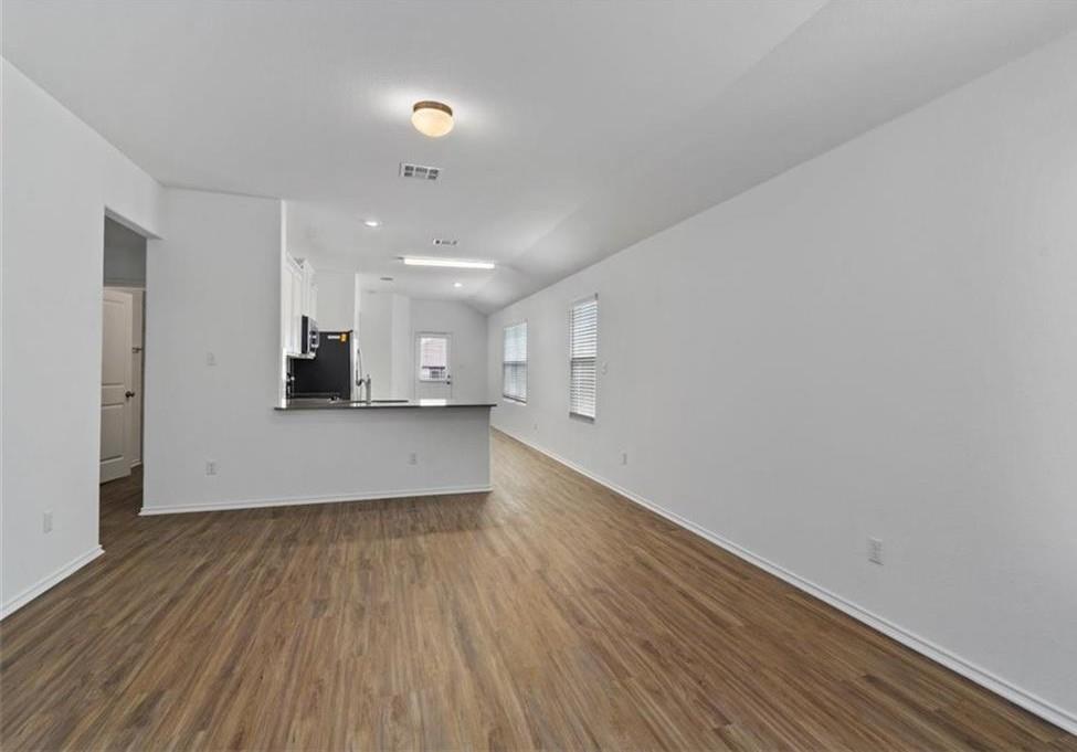 108 Joe Kidd Ln, Jarrell, TX 76537