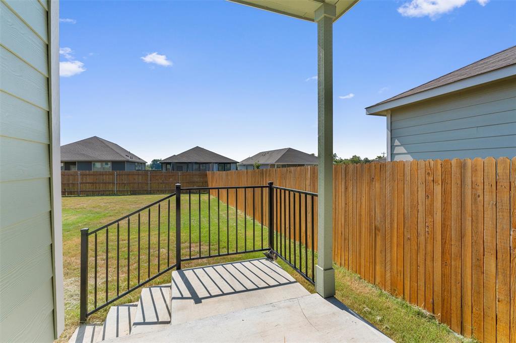 108 Joe Kidd Ln, Jarrell, TX 76537