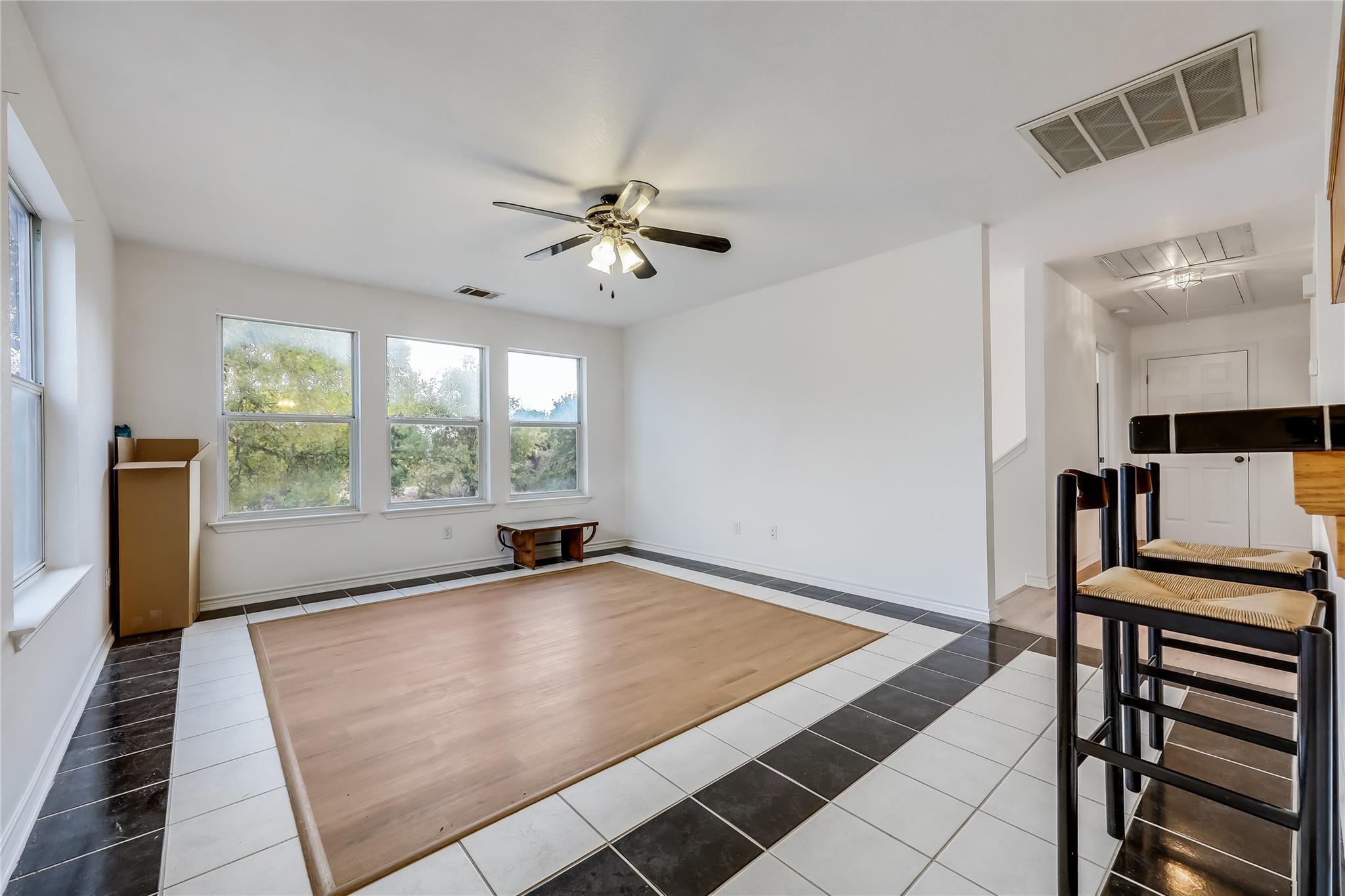 107 Patricia Rd, Georgetown, TX 78628