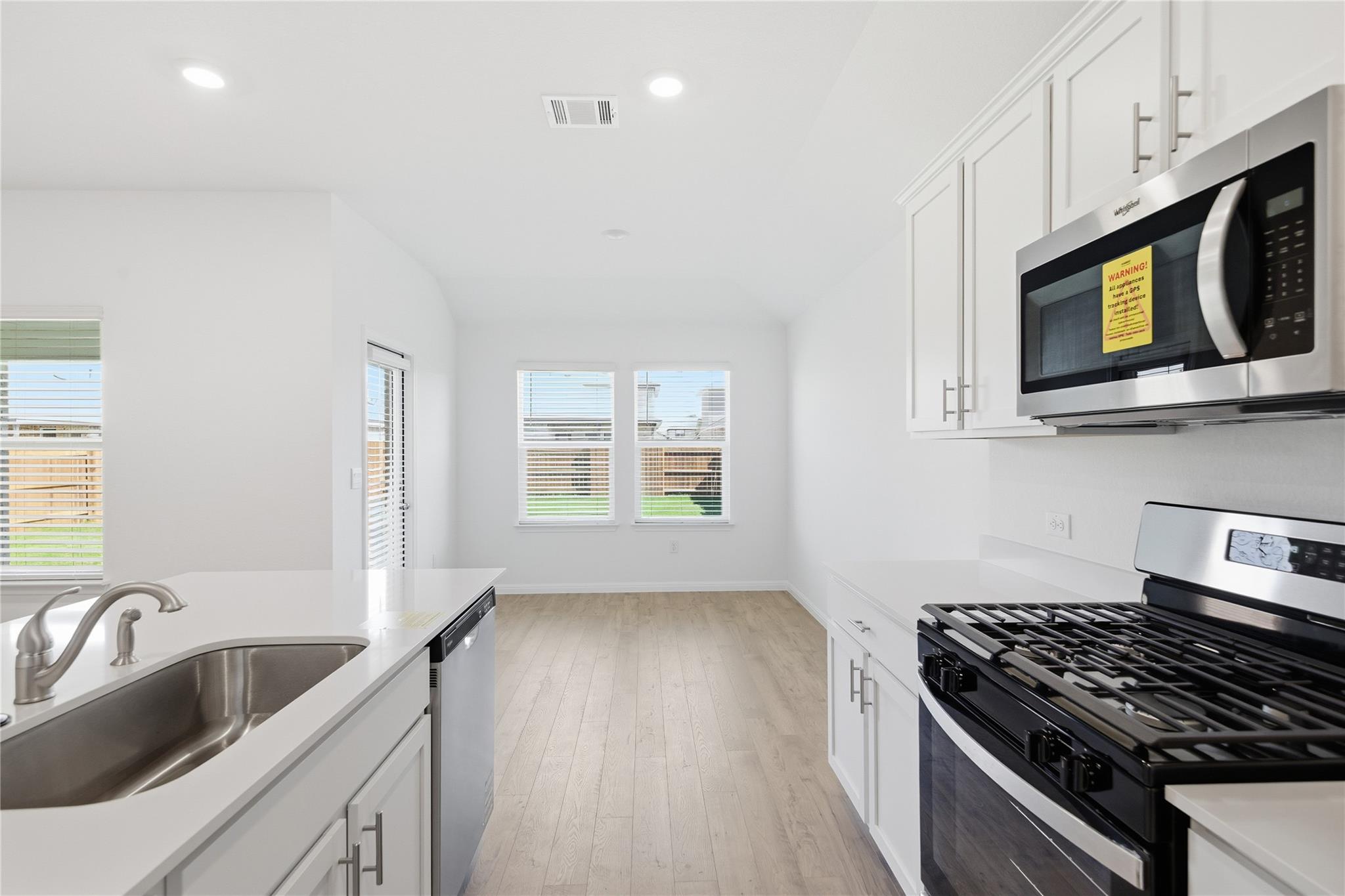 1904 Marlin Spike Dr, Leander, TX 78641