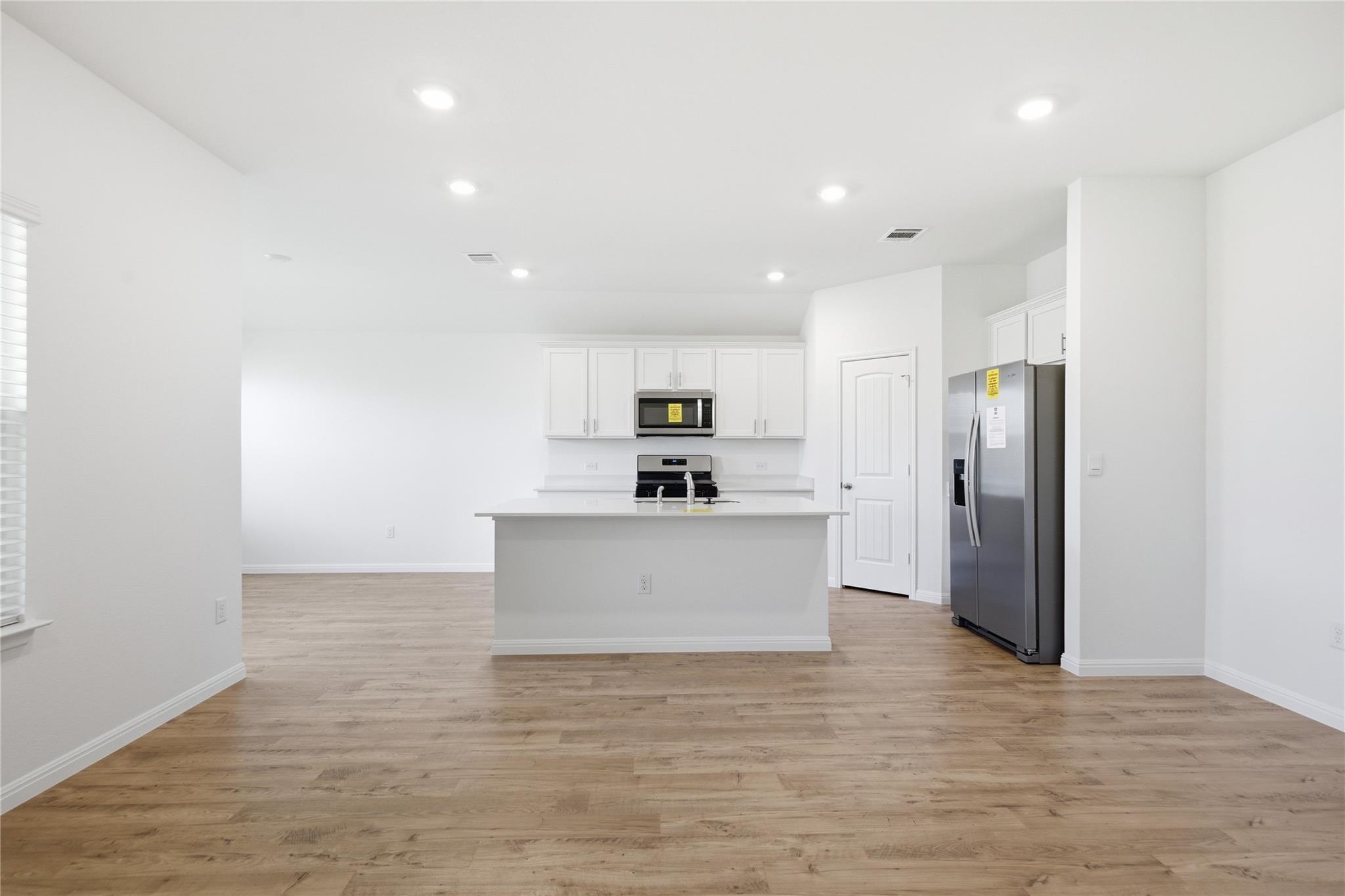 1904 Marlin Spike Dr, Leander, TX 78641