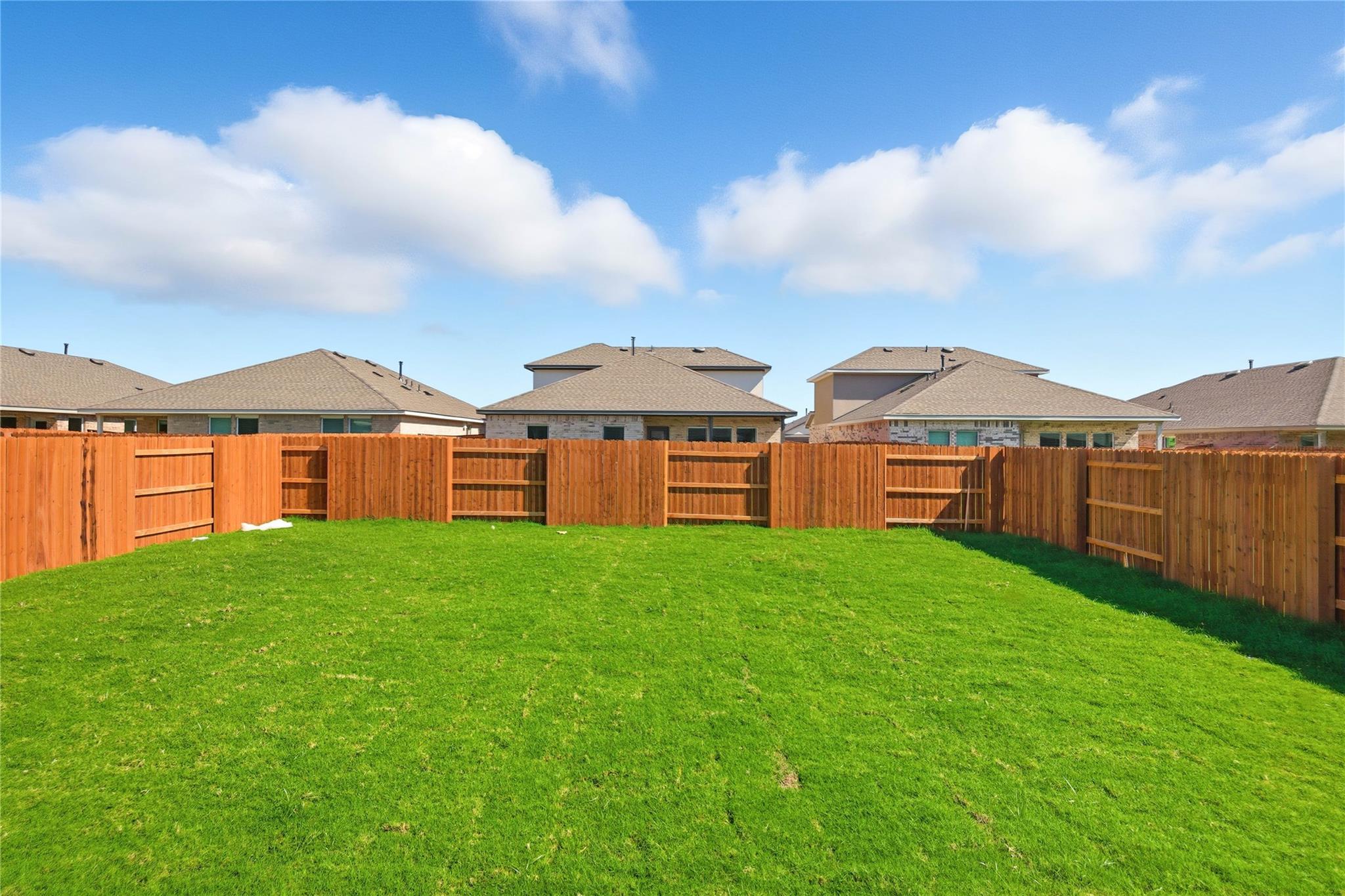 1904 Marlin Spike Dr, Leander, TX 78641