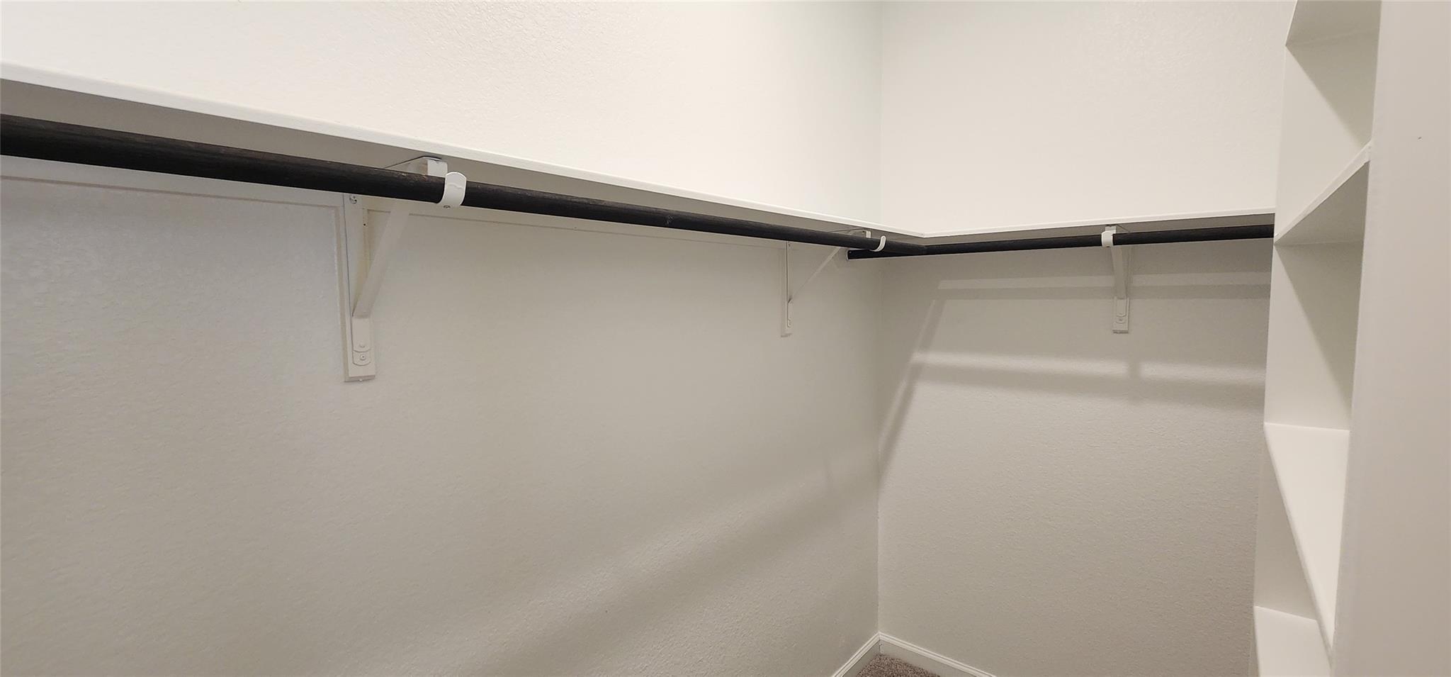 652 Los Olives Ln, Liberty Hill, TX 78641