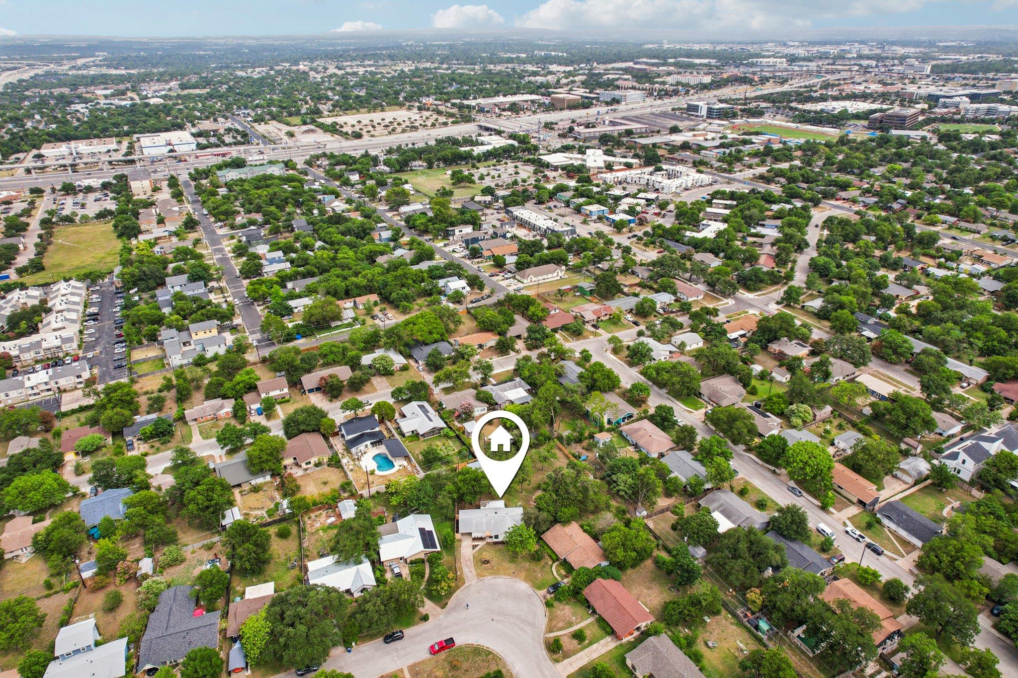 7503 Carriage Dr, Austin, TX 78752