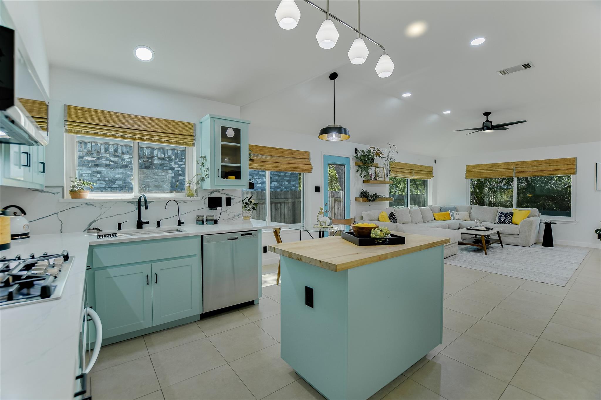 10916 Sierra Oaks, Austin, TX 78759