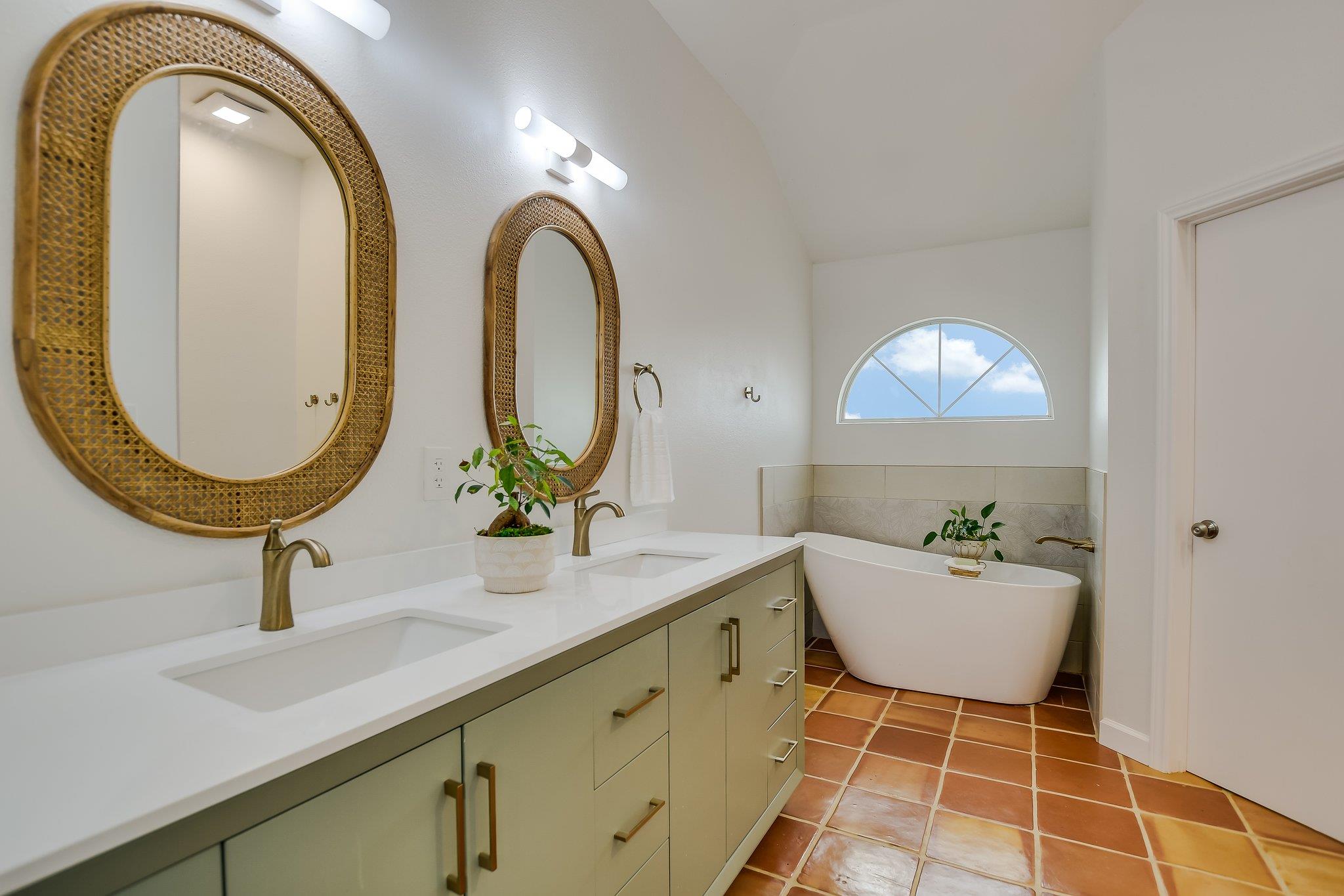 10916 Sierra Oaks, Austin, TX 78759