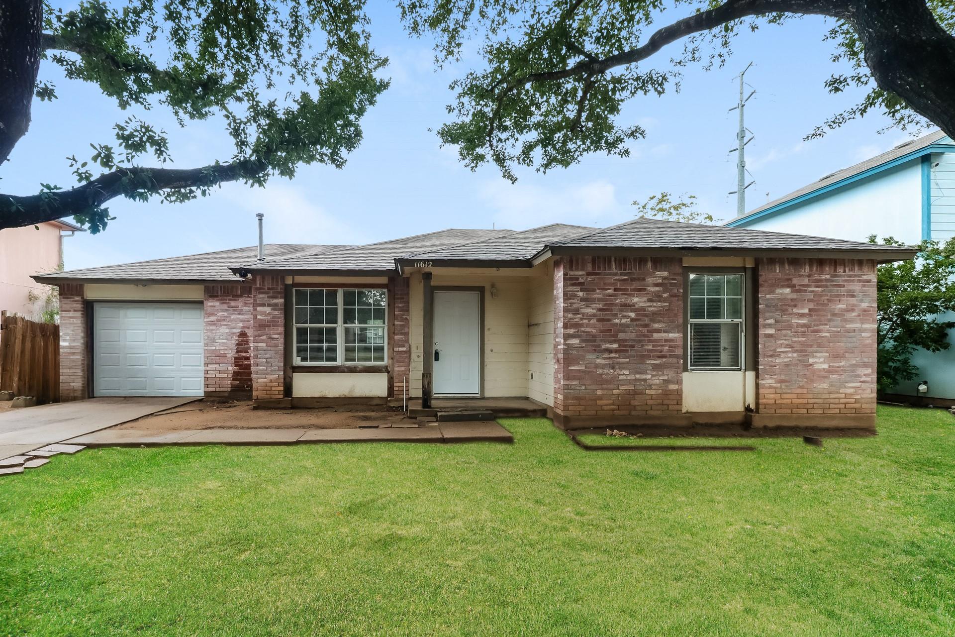 11612 Gemmer Ave, Del Valle, TX 78617