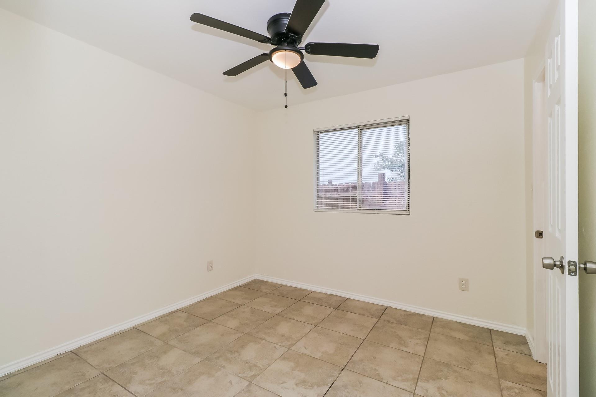 11612 Gemmer Ave, Del Valle, TX 78617