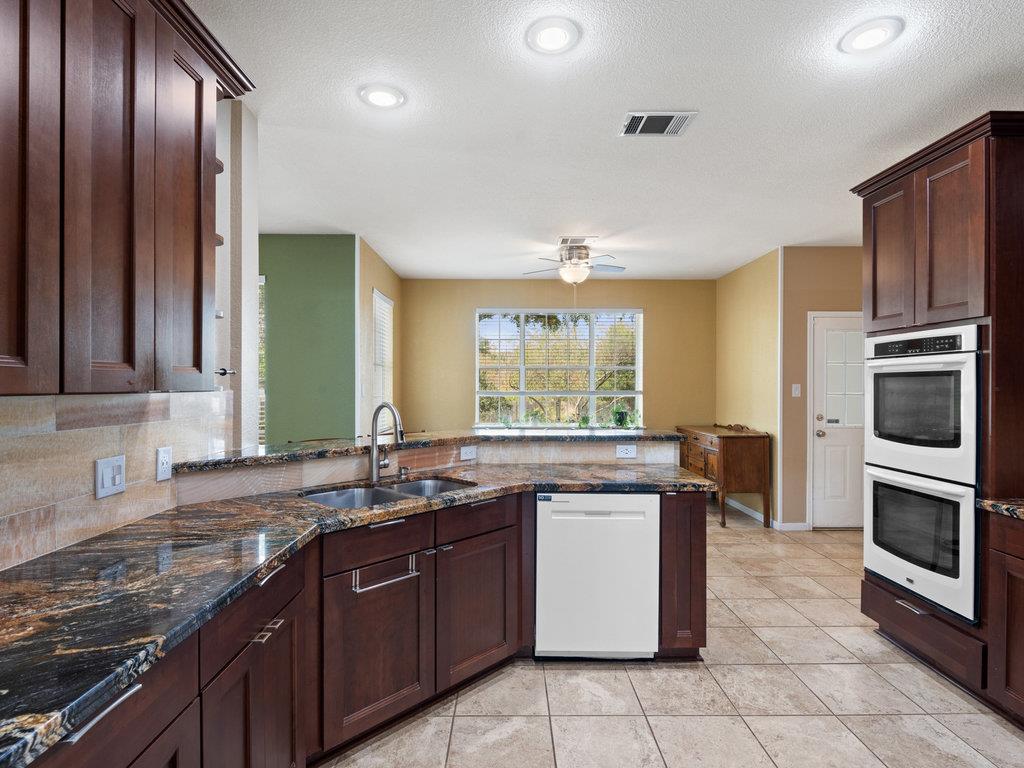 6912 Robert Dixon Dr, Austin, TX 78749