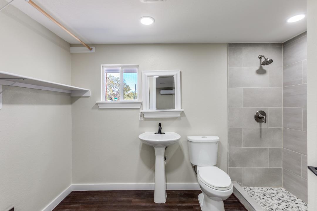 1118 Spur St, Austin, TX 78721