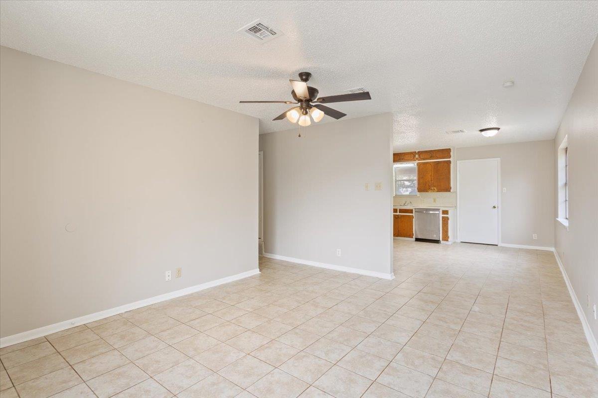 1018 S 11th St, Temple, TX 76504