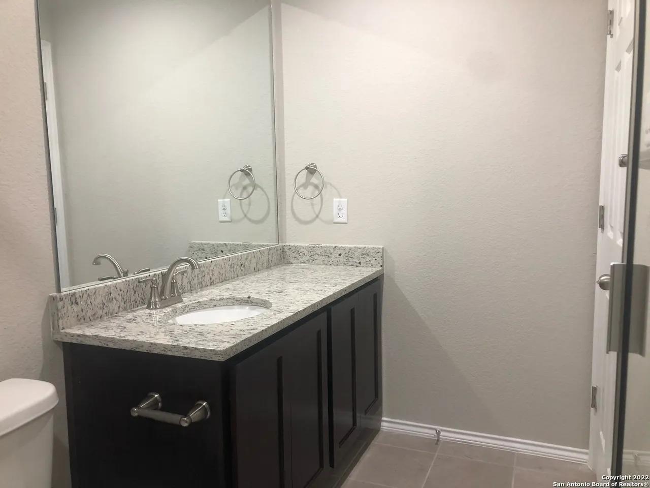 1500 Lucille St St, Seguin, TX 78155