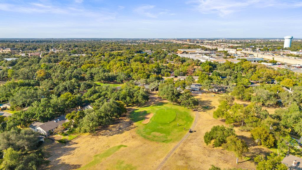 9112 Balcones Club Dr, Austin, TX 78750