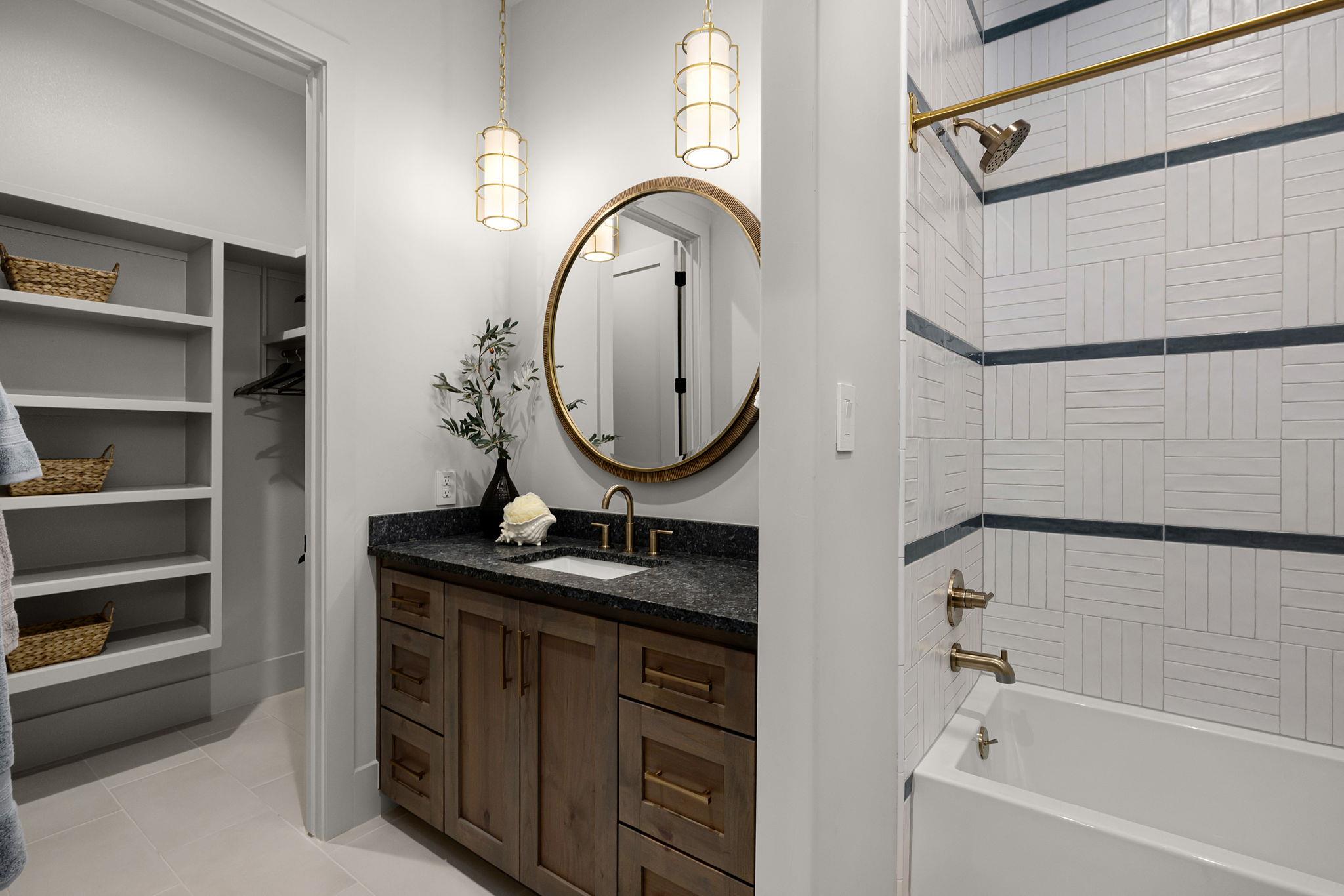 232 Riverfront Dr, New Braunfels, TX 78132