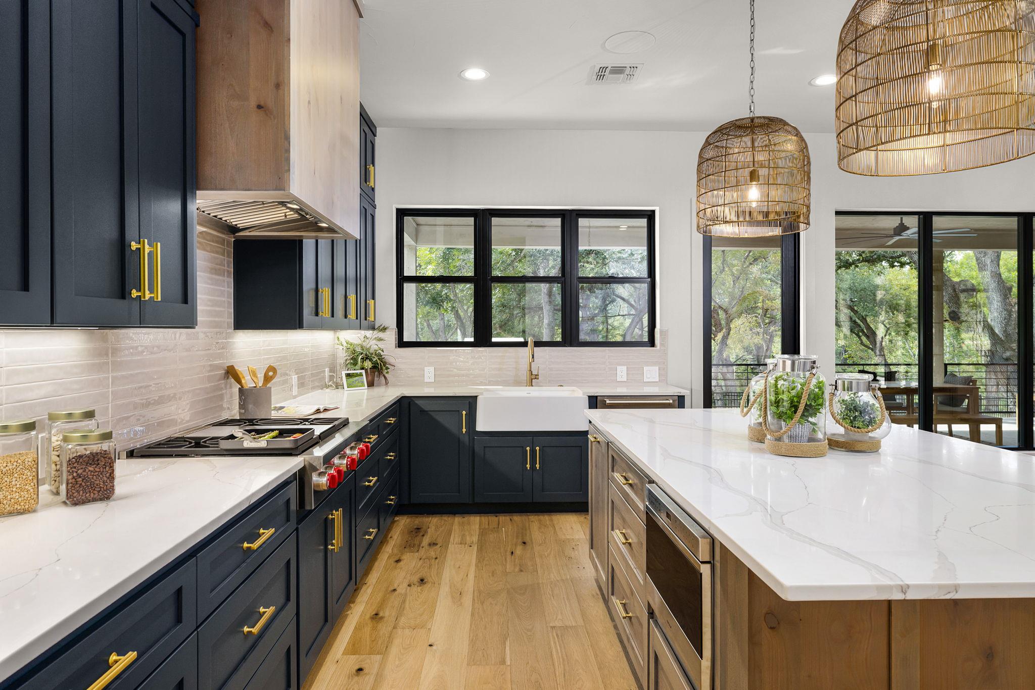 232 Riverfront Dr, New Braunfels, TX 78132