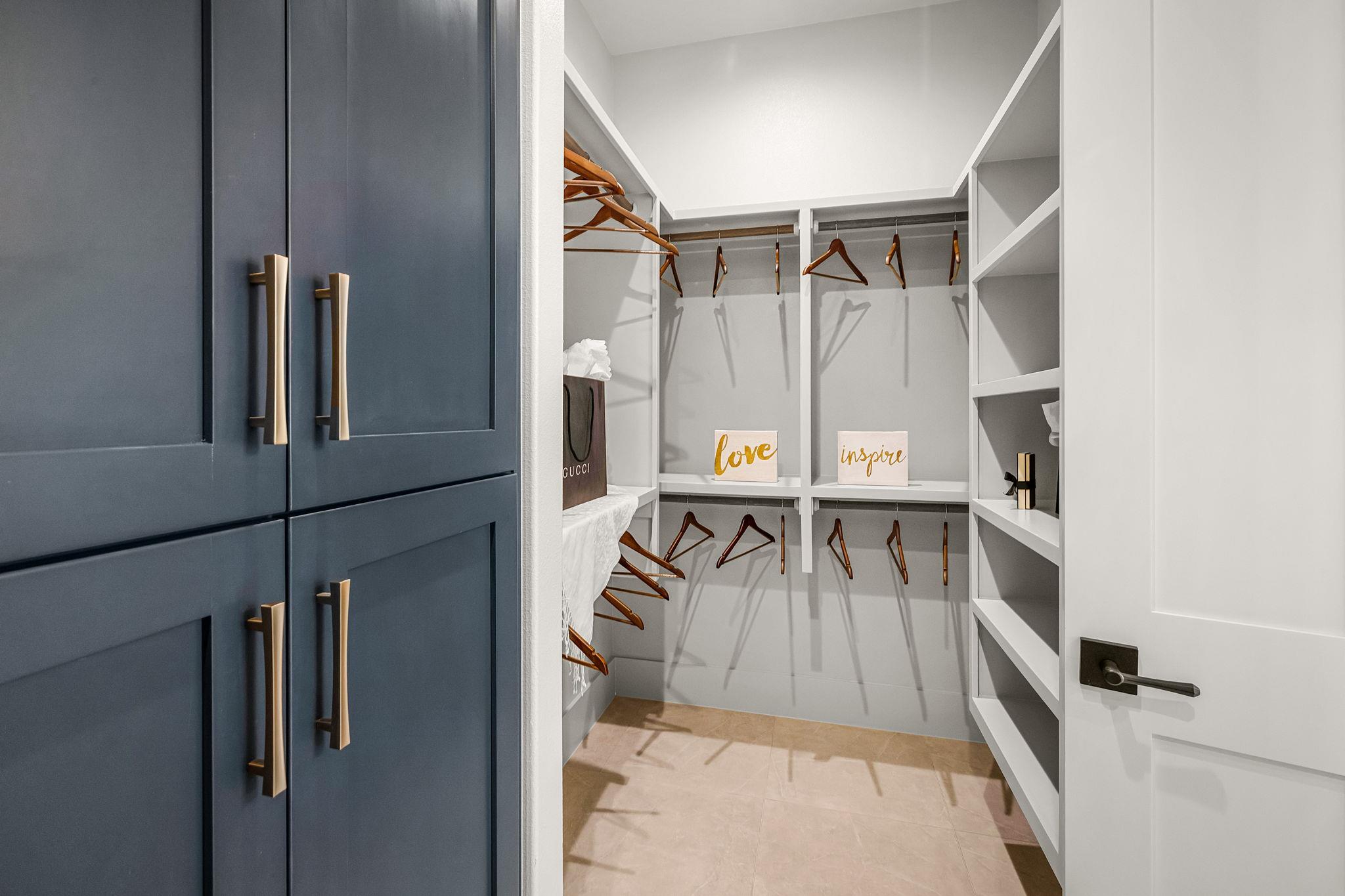 232 Riverfront Dr, New Braunfels, TX 78132