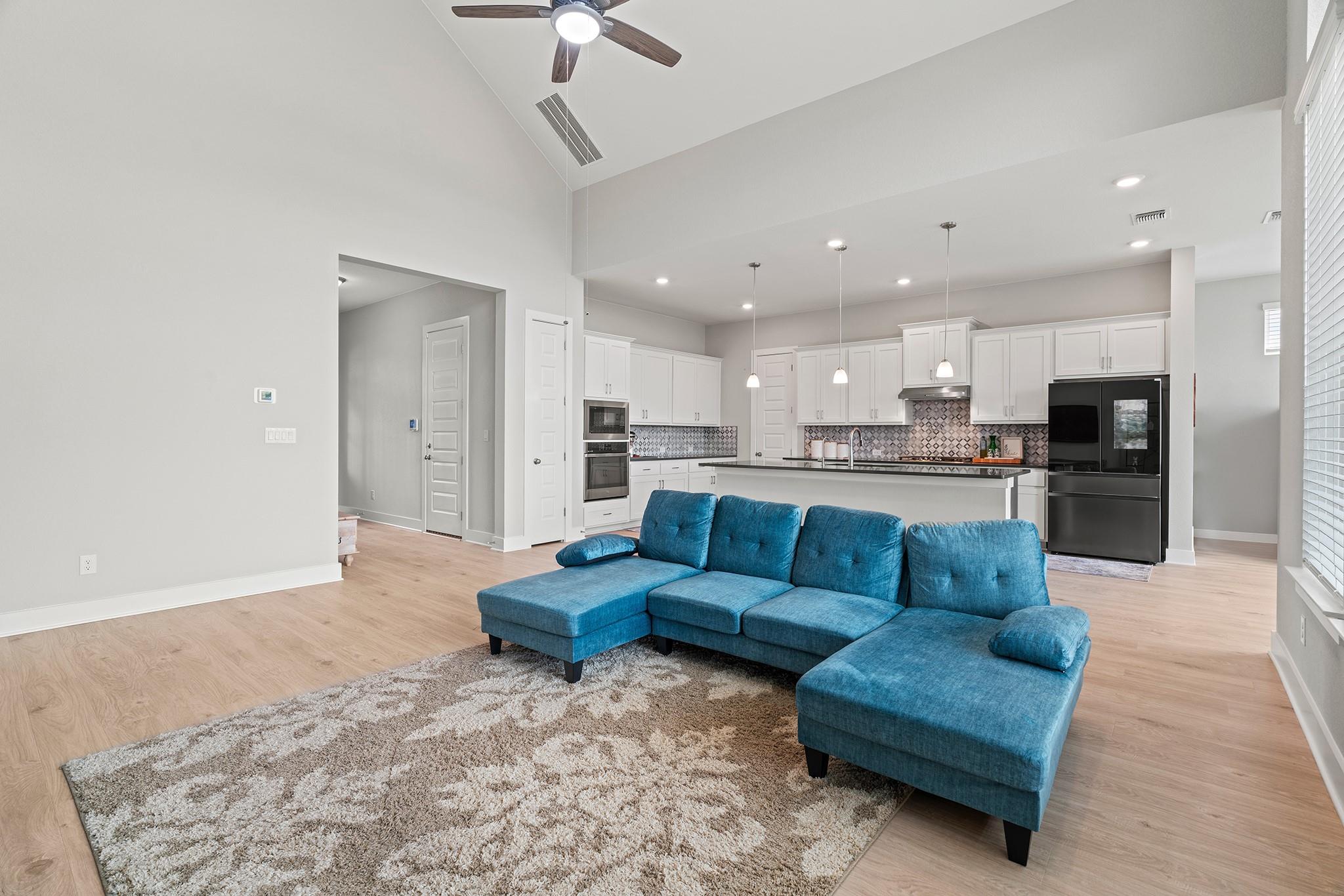 2112 Tobiano Trce, Georgetown, TX 78633