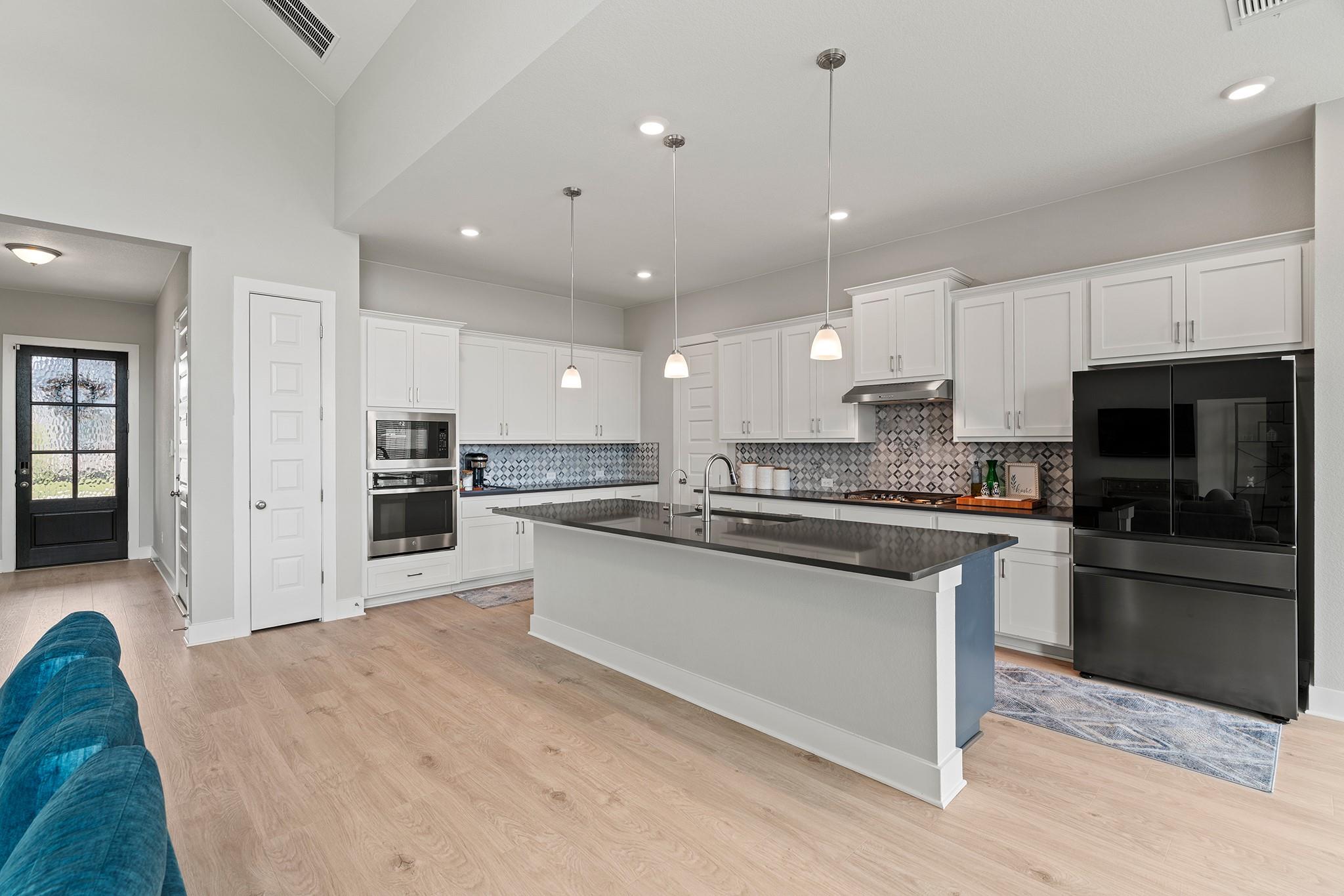 2112 Tobiano Trce, Georgetown, TX 78633