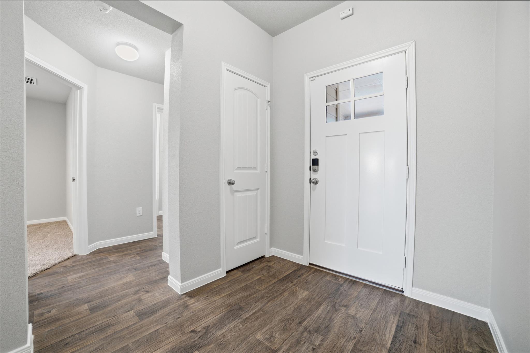 600 Marimoor Dr, Hutto, TX 78634