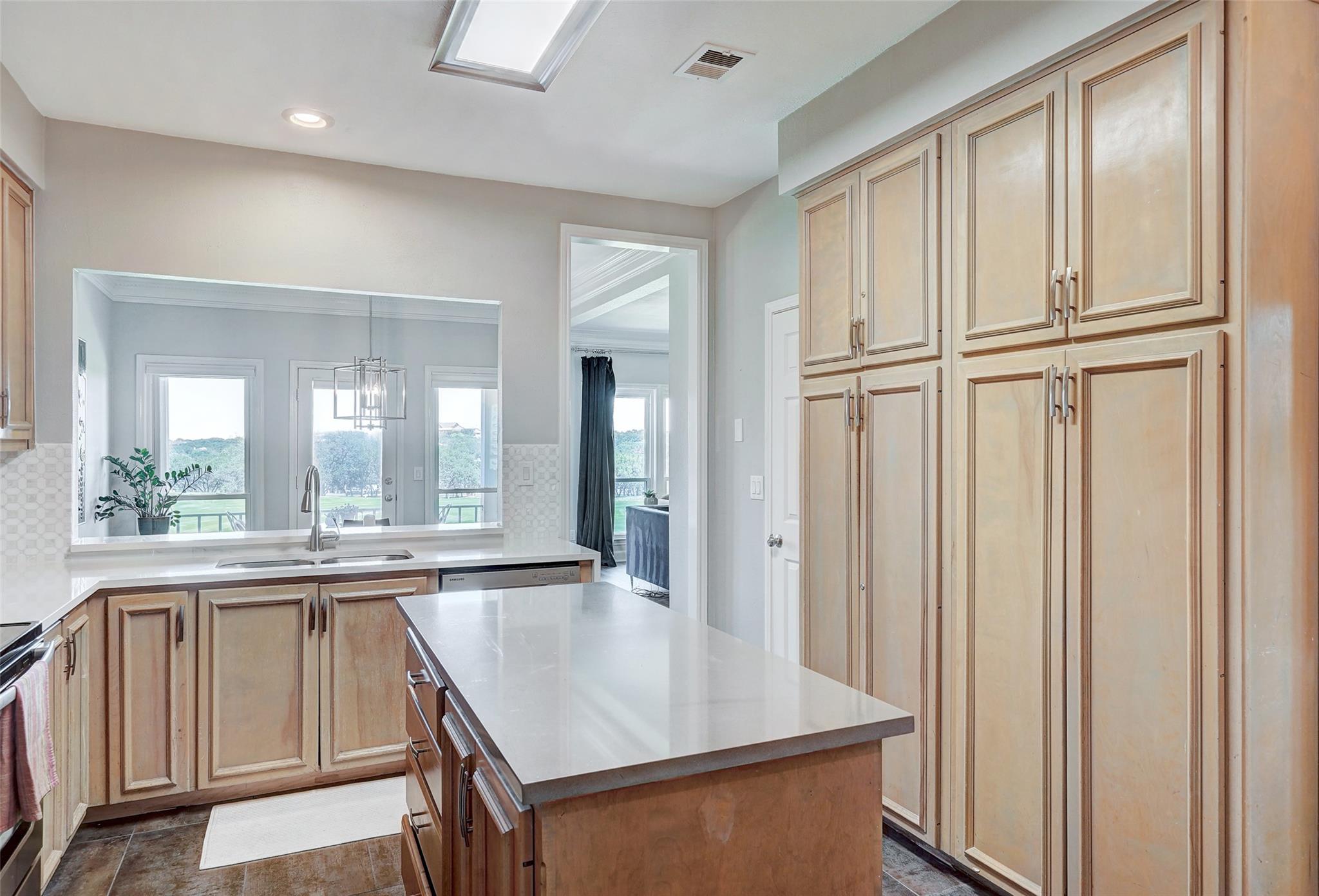 16 Tournament Way Tournament Way, The Hills, TX 78738