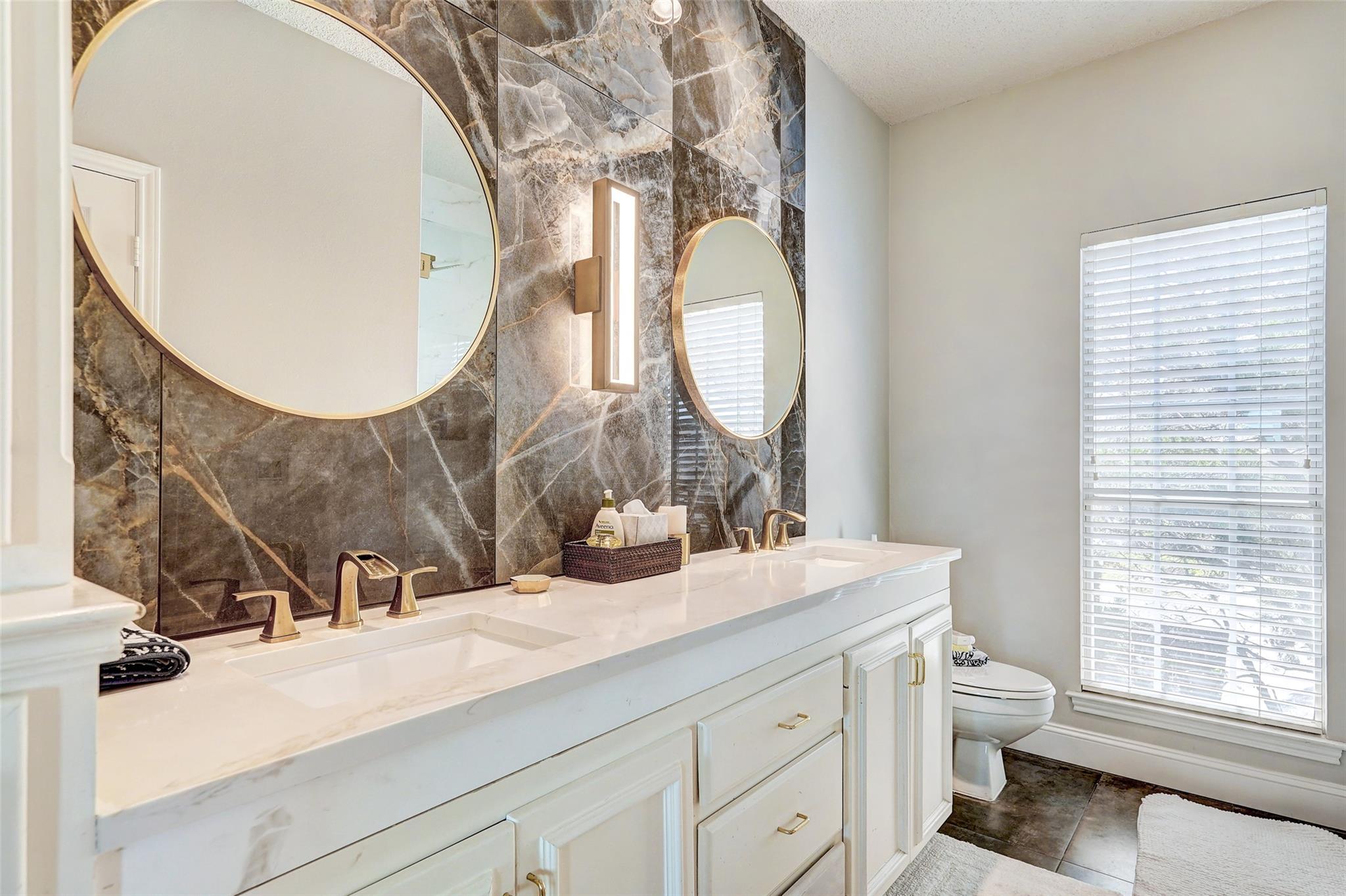 16 Tournament Way Tournament Way, The Hills, TX 78738