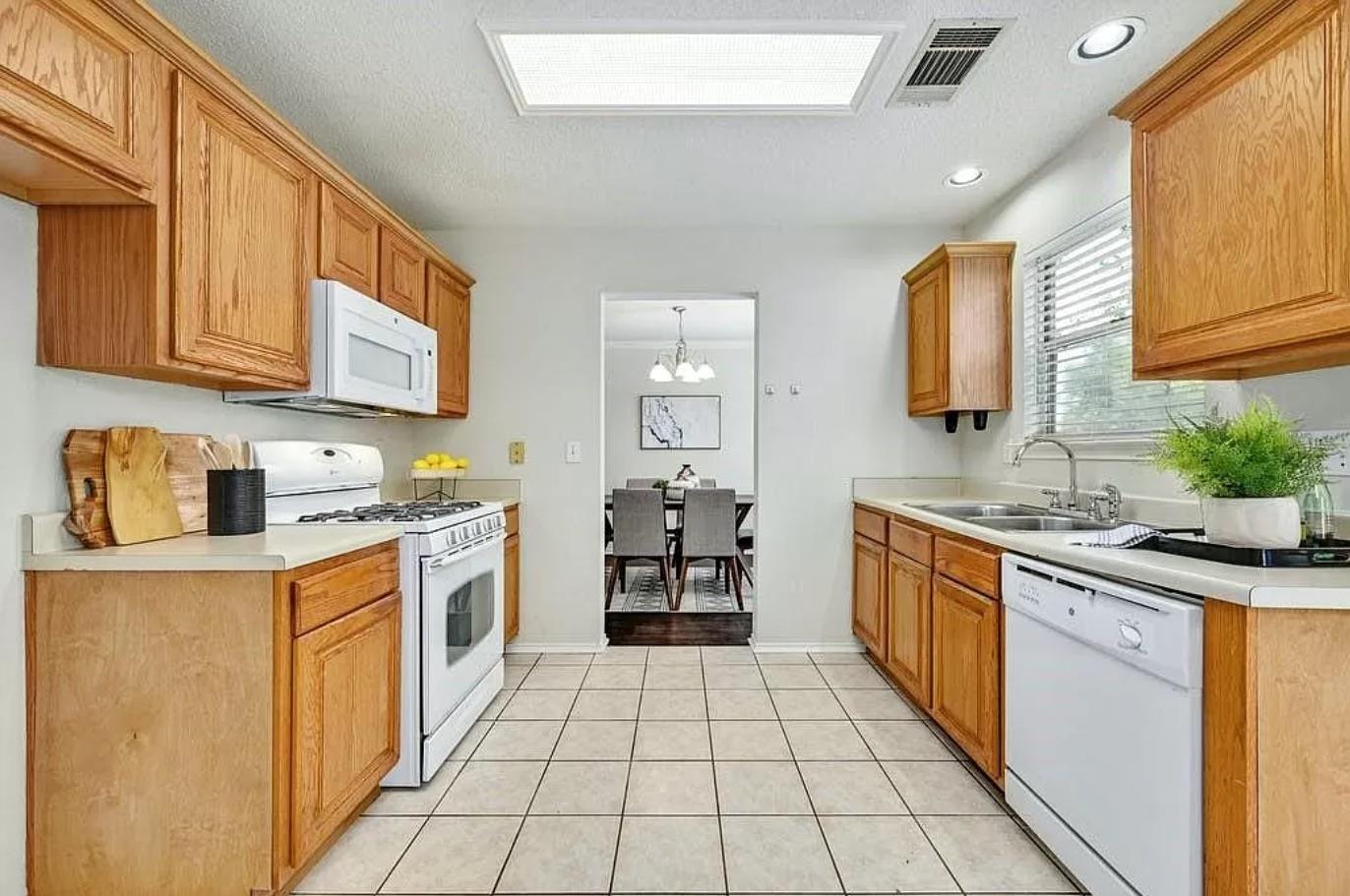 2008 Heather Dr, Cedar Park, TX 78613