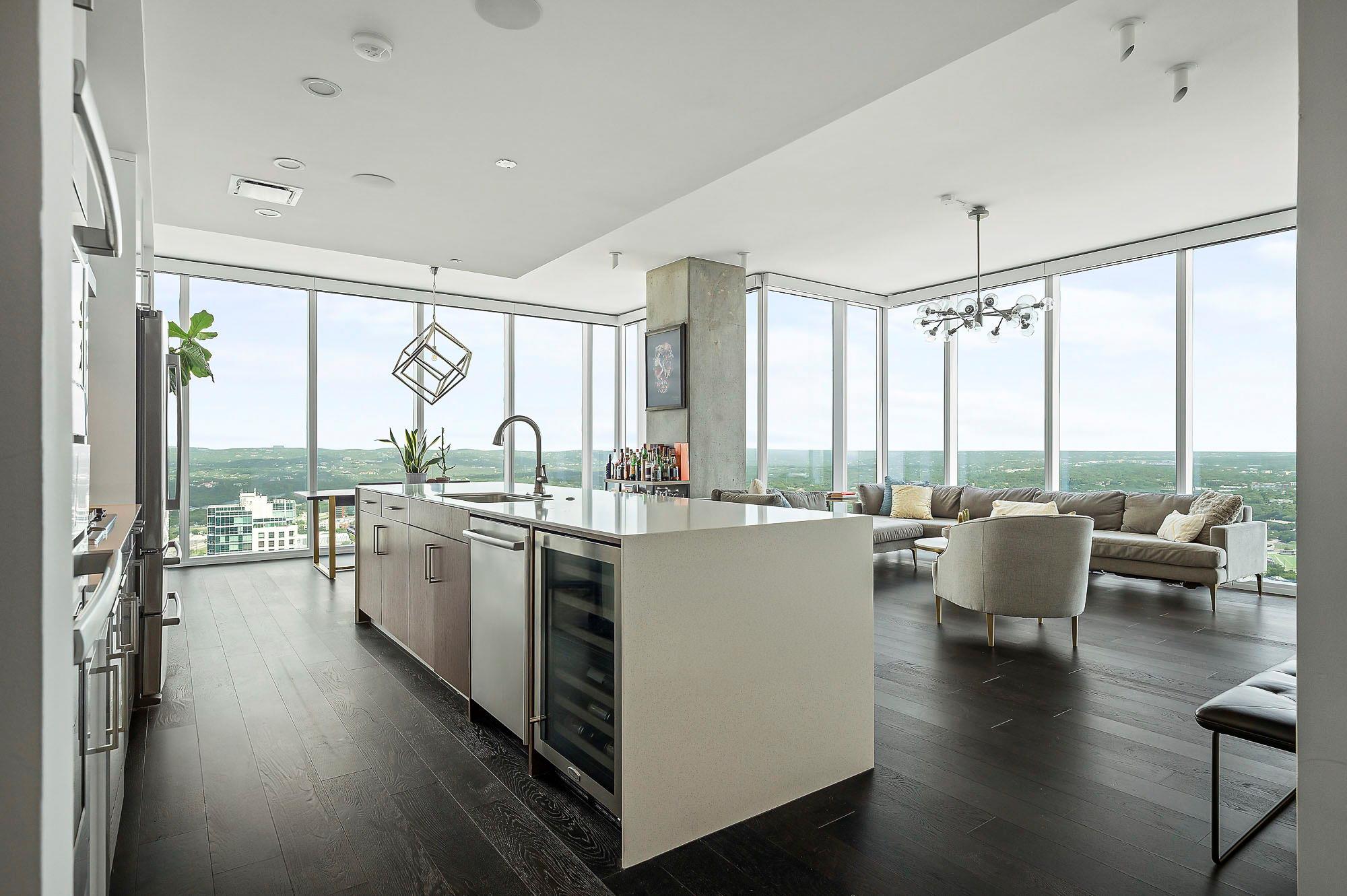 301 West Ave # 4401, Austin, TX 78701