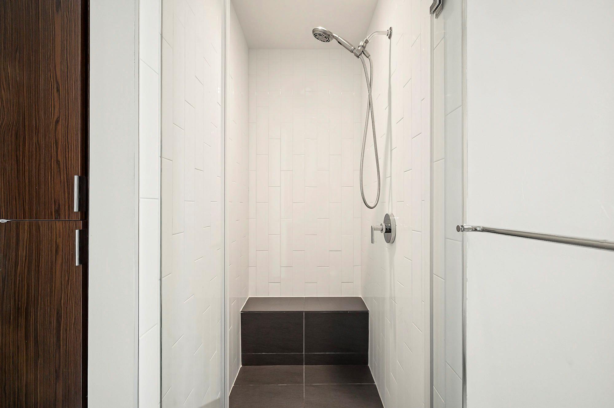 301 West Ave # 4401, Austin, TX 78701