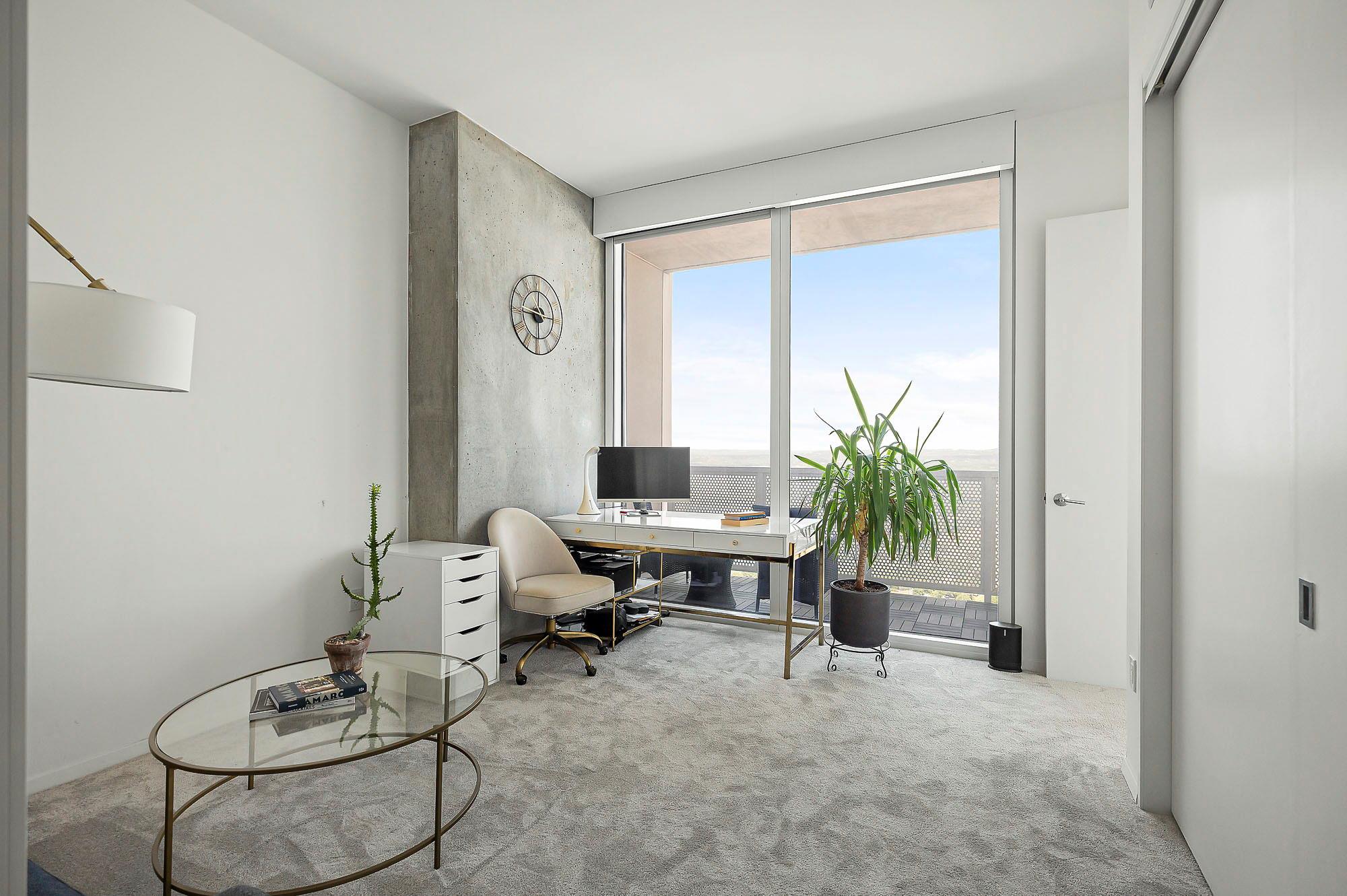 301 West Ave # 4401, Austin, TX 78701