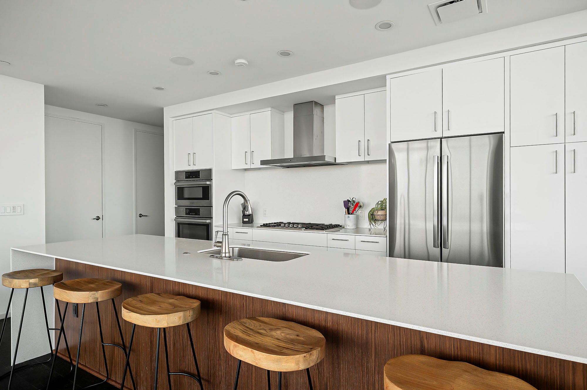 301 West Ave # 4401, Austin, TX 78701