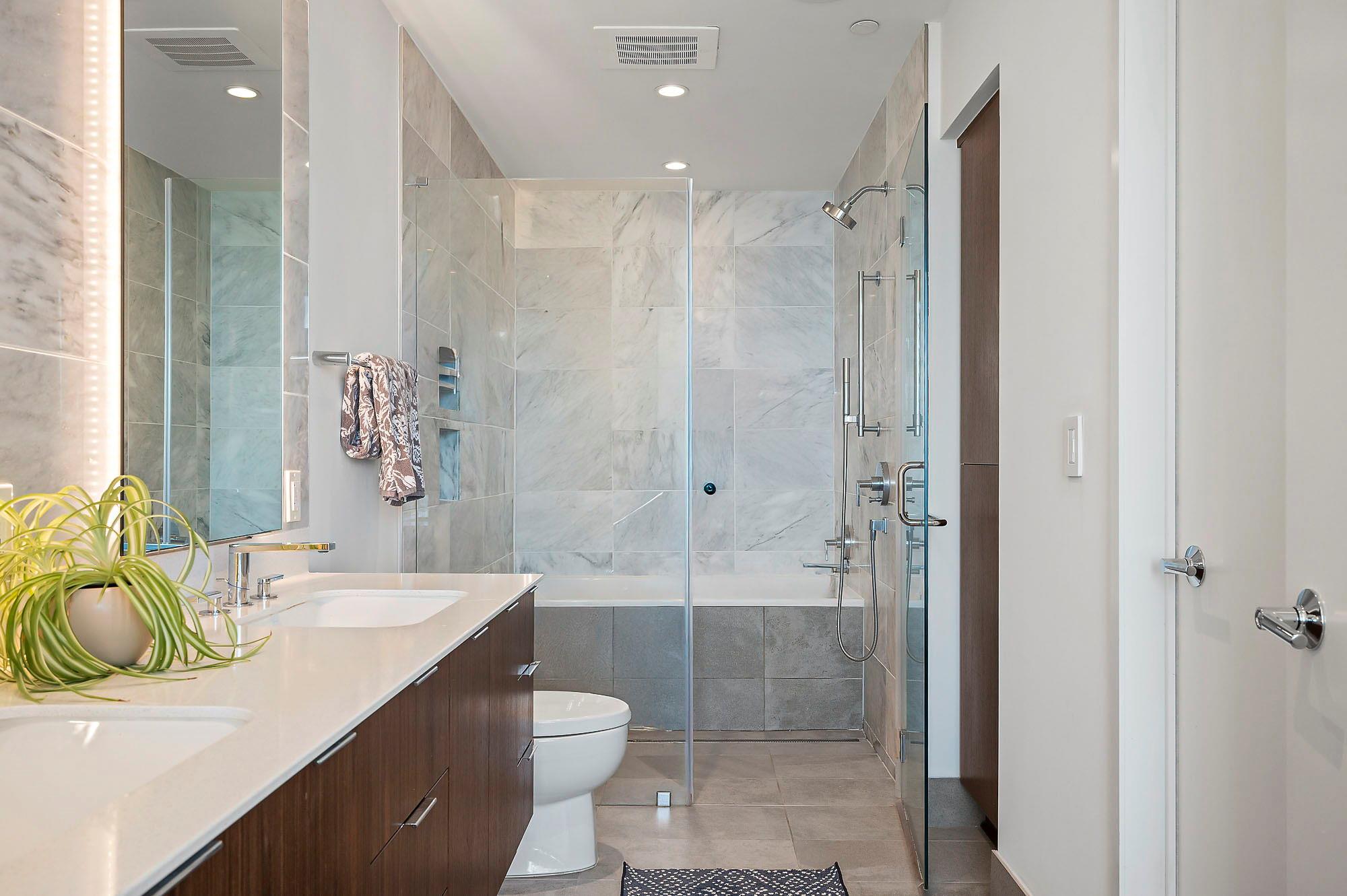 301 West Ave # 4401, Austin, TX 78701