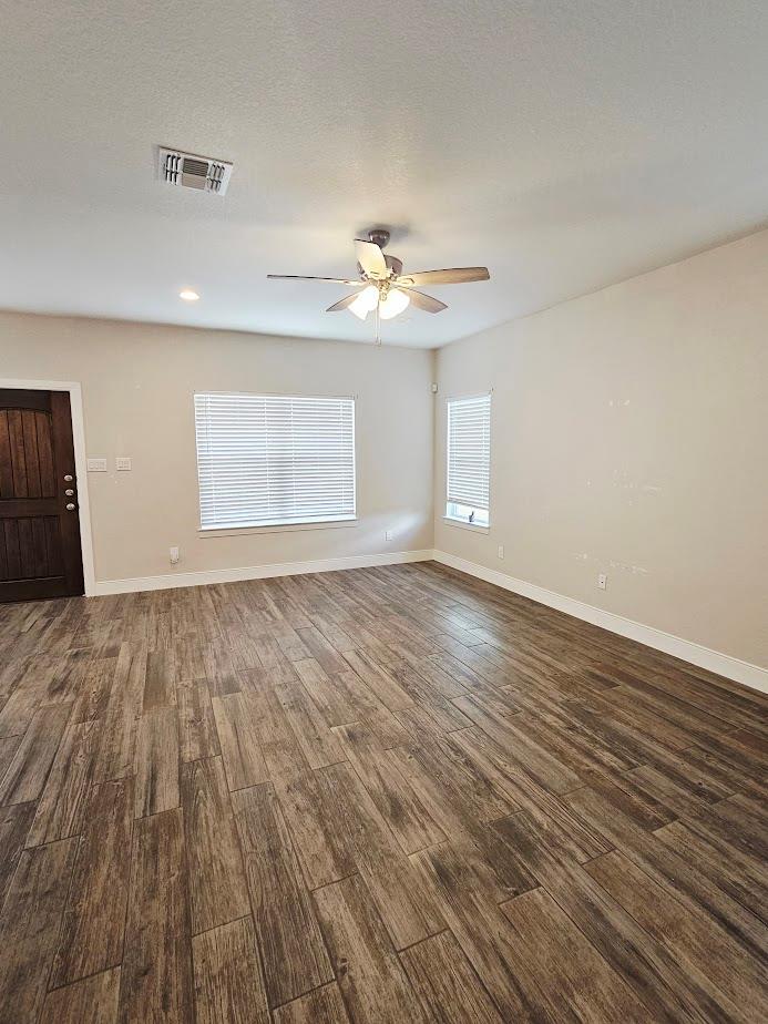 110 E Otto St, Marion, TX 78124