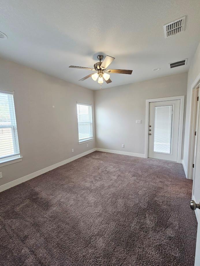 110 E Otto St, Marion, TX 78124