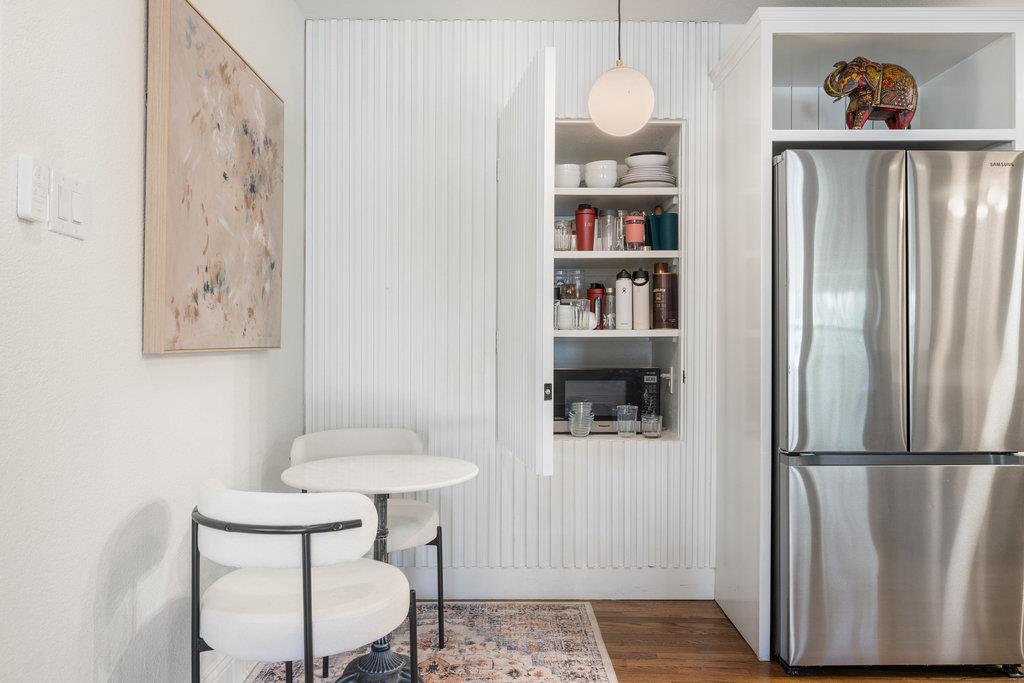 7511 Old Bee Caves Rd # 2, Austin, TX 78735