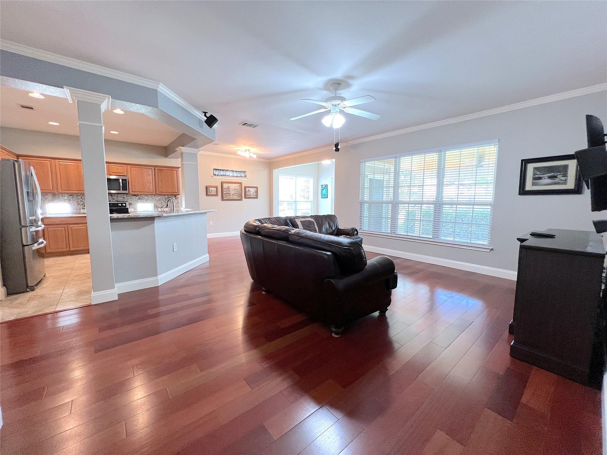 310 Deer Meadow Cir, Georgetown, TX 78633