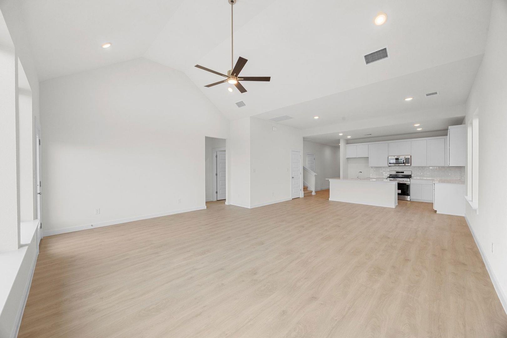 106 Divisadero Dr, Hutto, TX 78634