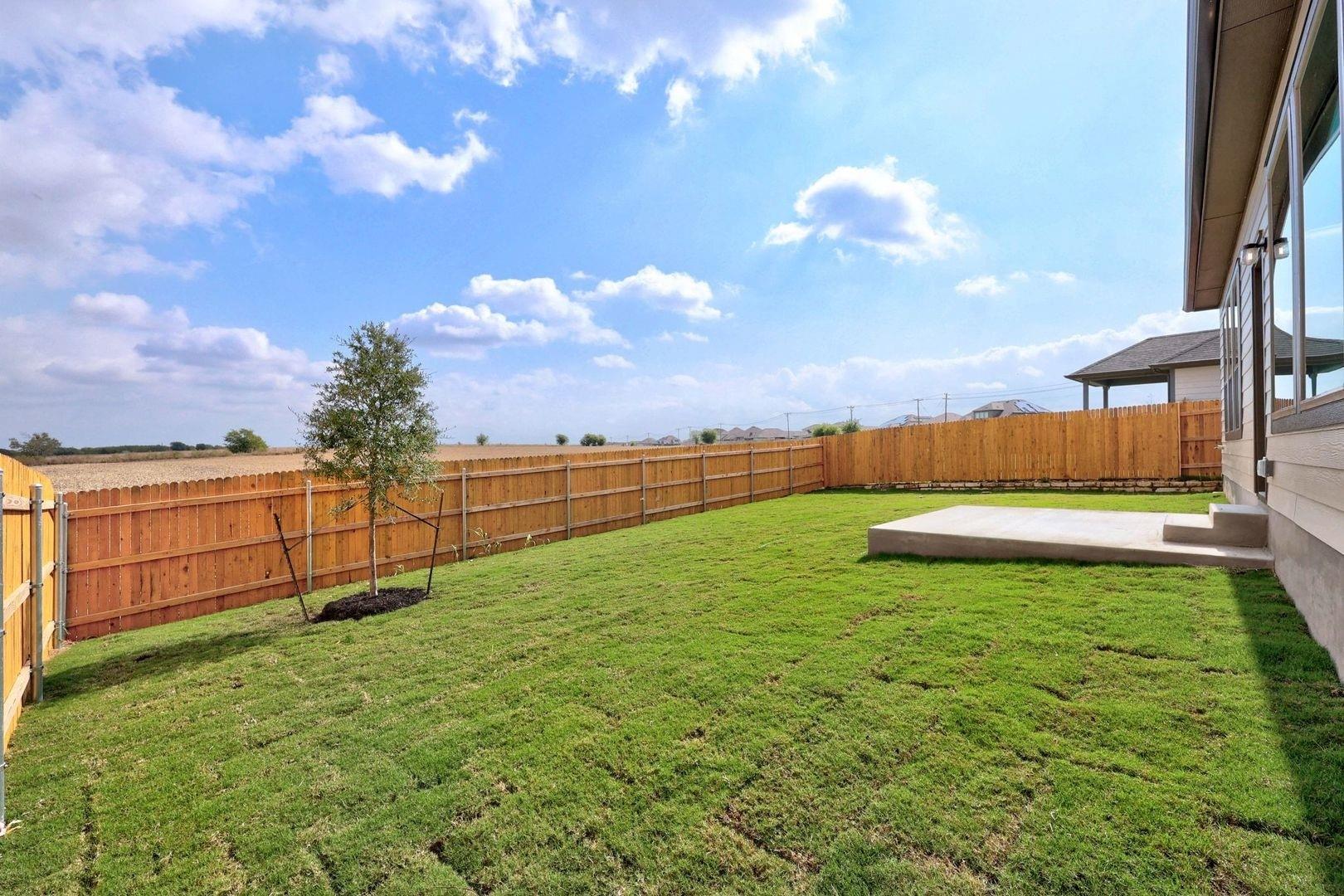 106 Divisadero Dr, Hutto, TX 78634