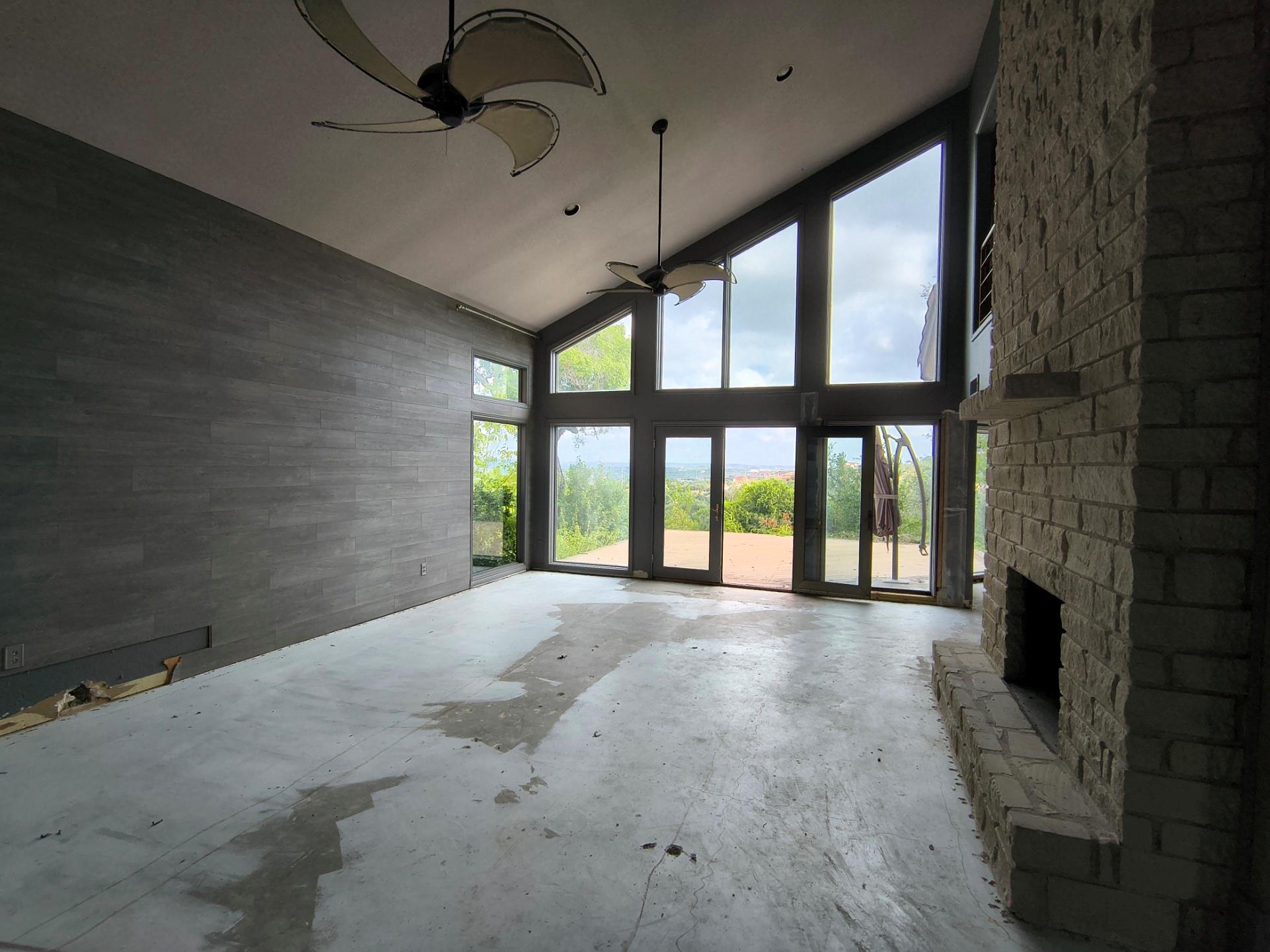 310 Golf Crest Ln, Lakeway, TX 78734