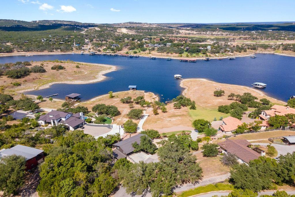 19833 Lakehurst Loop, Spicewood, TX 78669