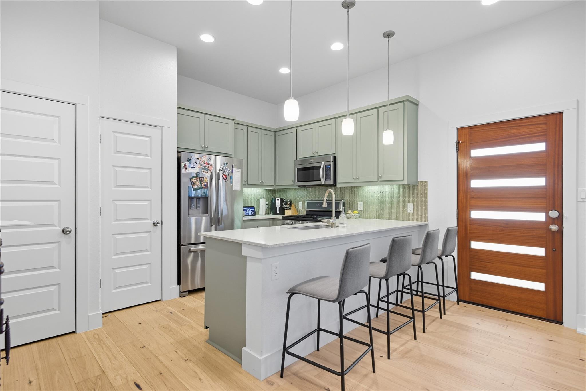 2007 Sl Davis Ave # B, Austin, TX 78702