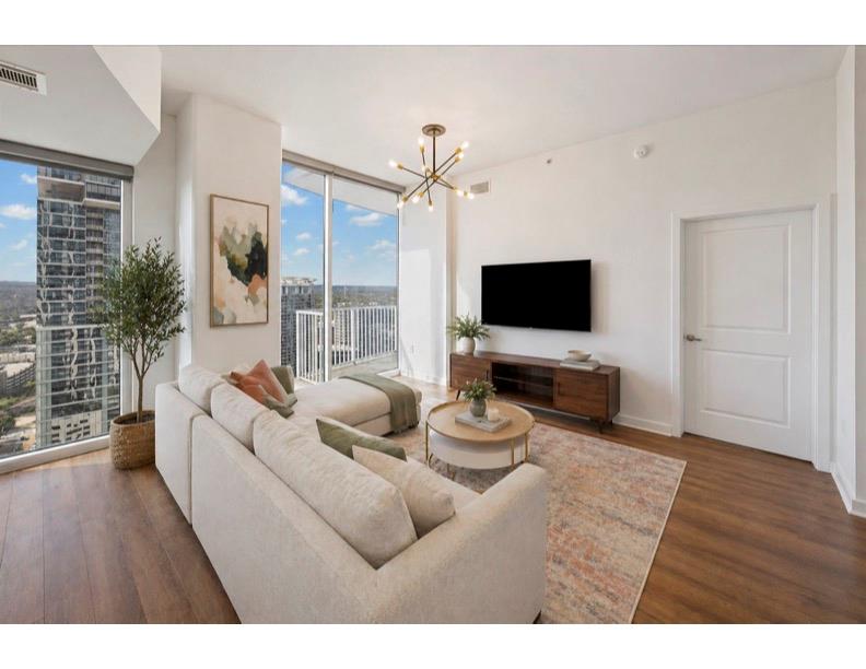 360 Nueces St # 2704, Austin, TX 78701