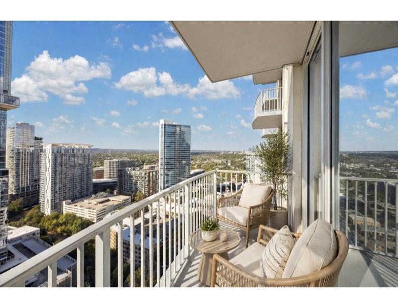 360 Nueces St # 2704, Austin, TX 78701