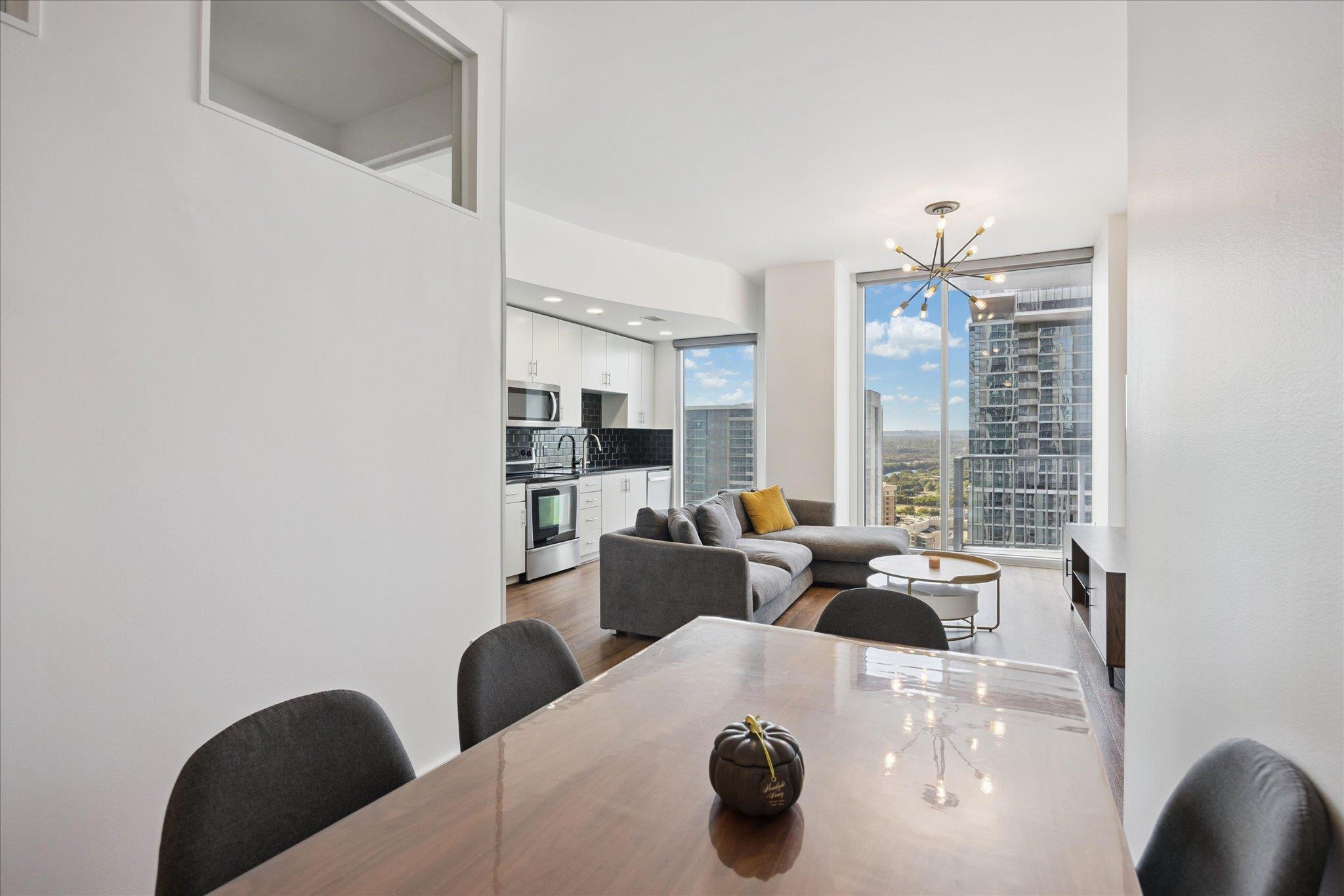 360 Nueces St # 2704, Austin, TX 78701